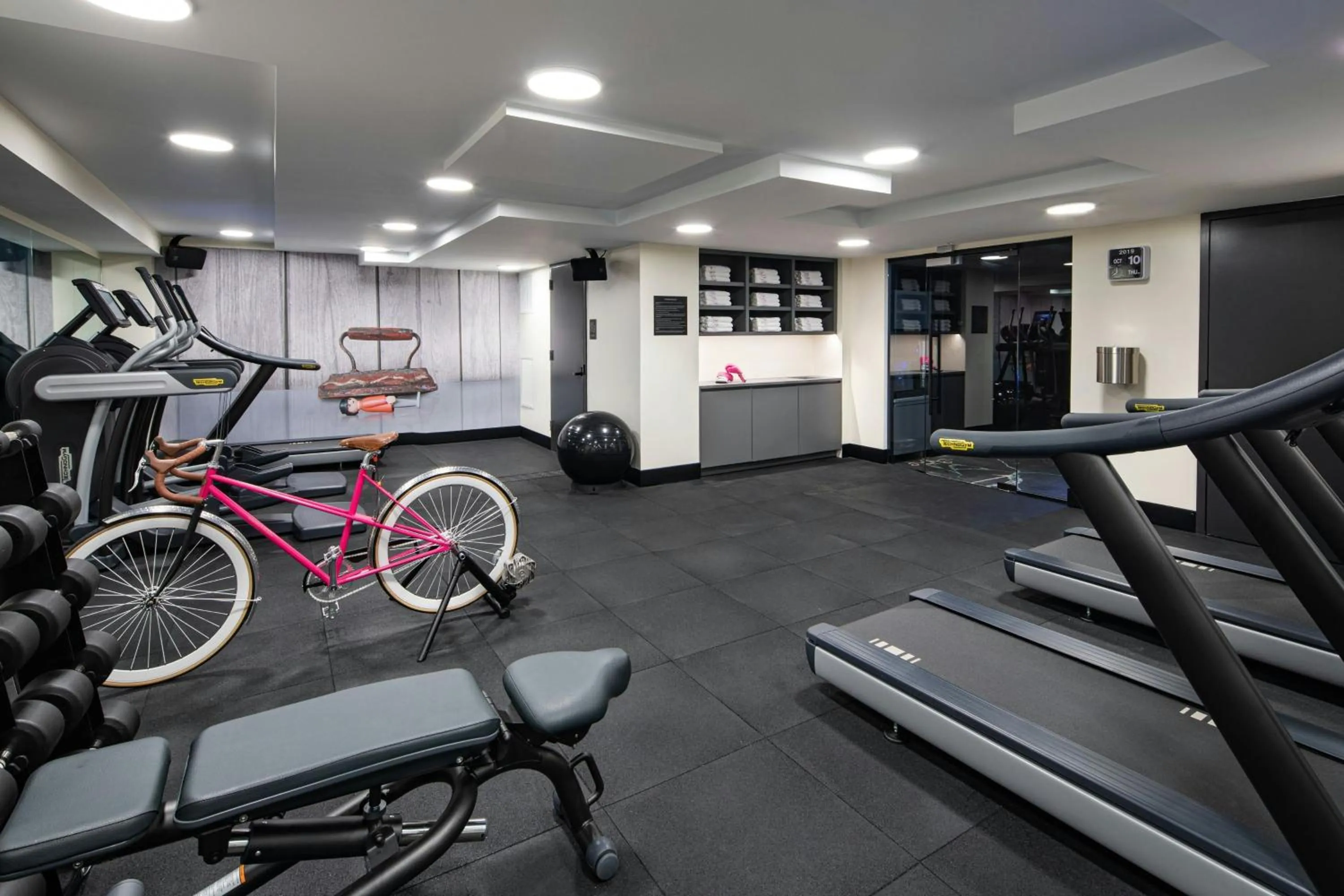 Fitness centre/facilities in Moxy NYC East Village