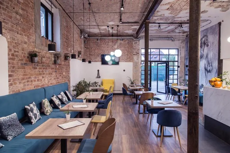 Restaurant/places to eat in Hostel "Night o'clock" - restauracja, parking i darmowa siłownia