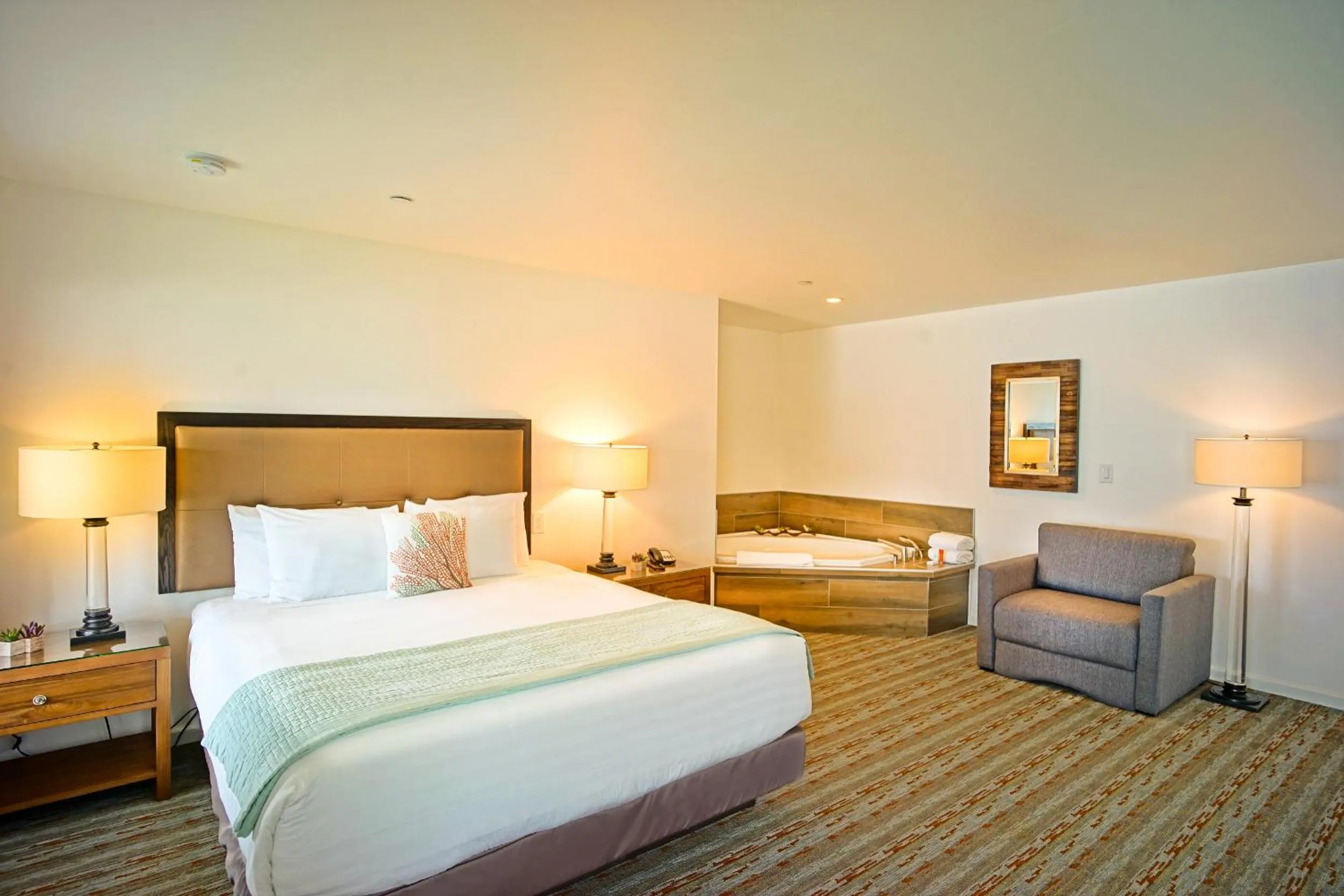 Bedroom, Bed in Sea & Sand Inn