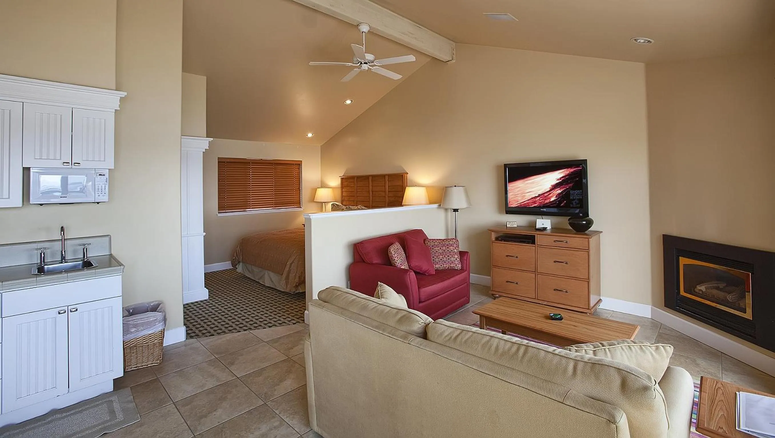 Bedroom in Sea & Sand Inn