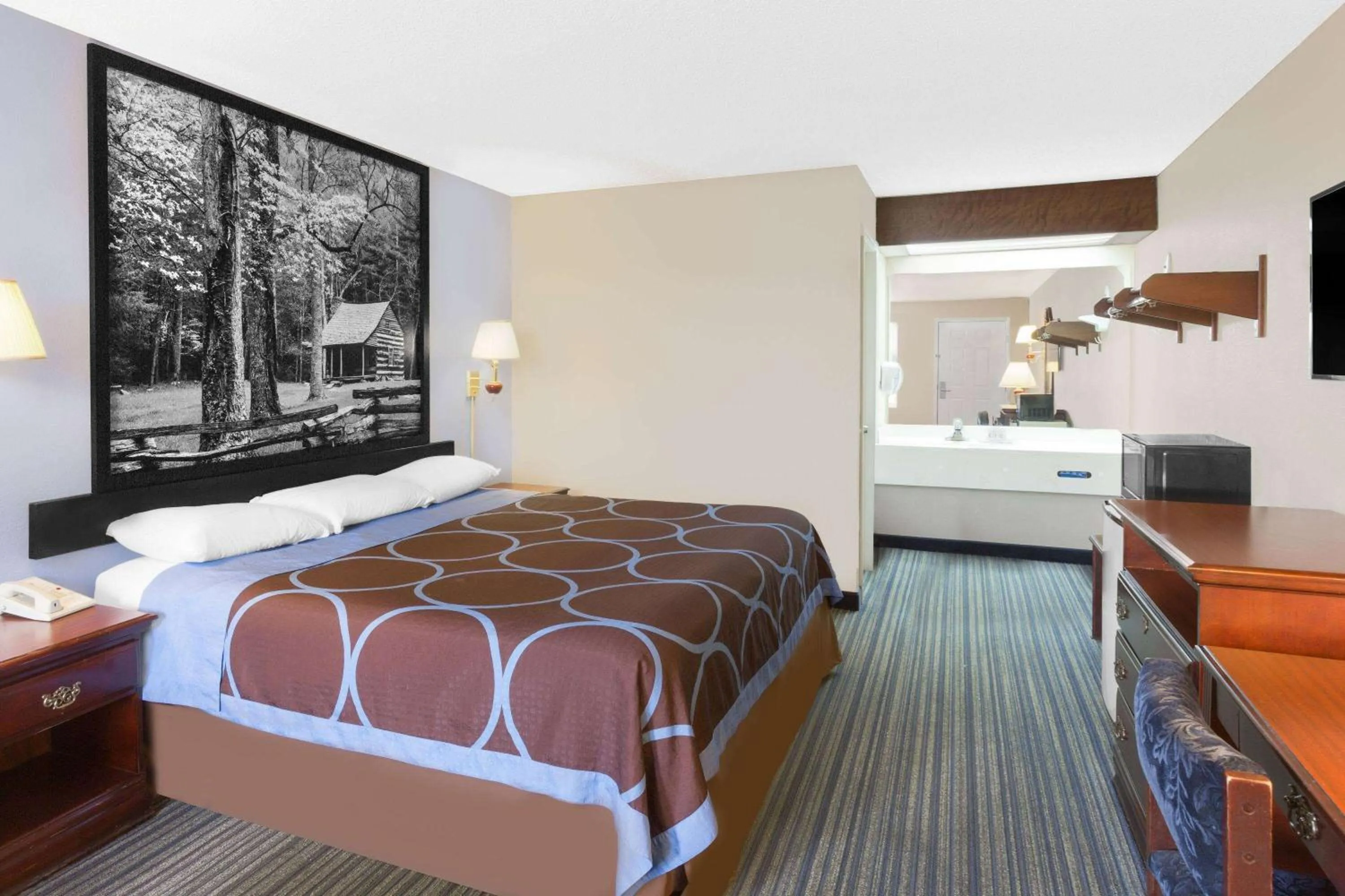 Photo of the whole room, Bed in Super 8 by Wyndham Whiteville