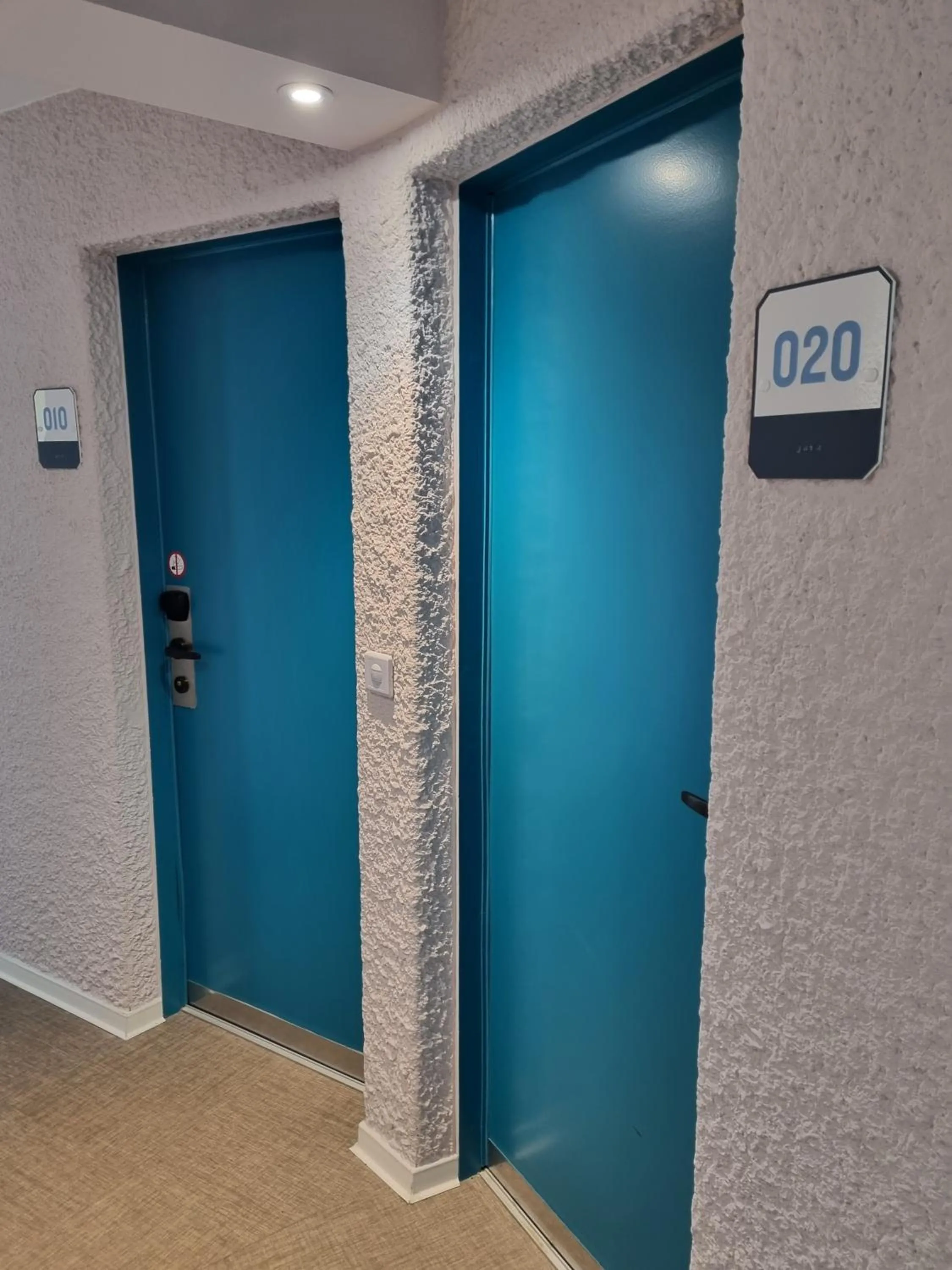 Property building in Kyriad Angoulême Nord Champniers- Hôtel & Résidence