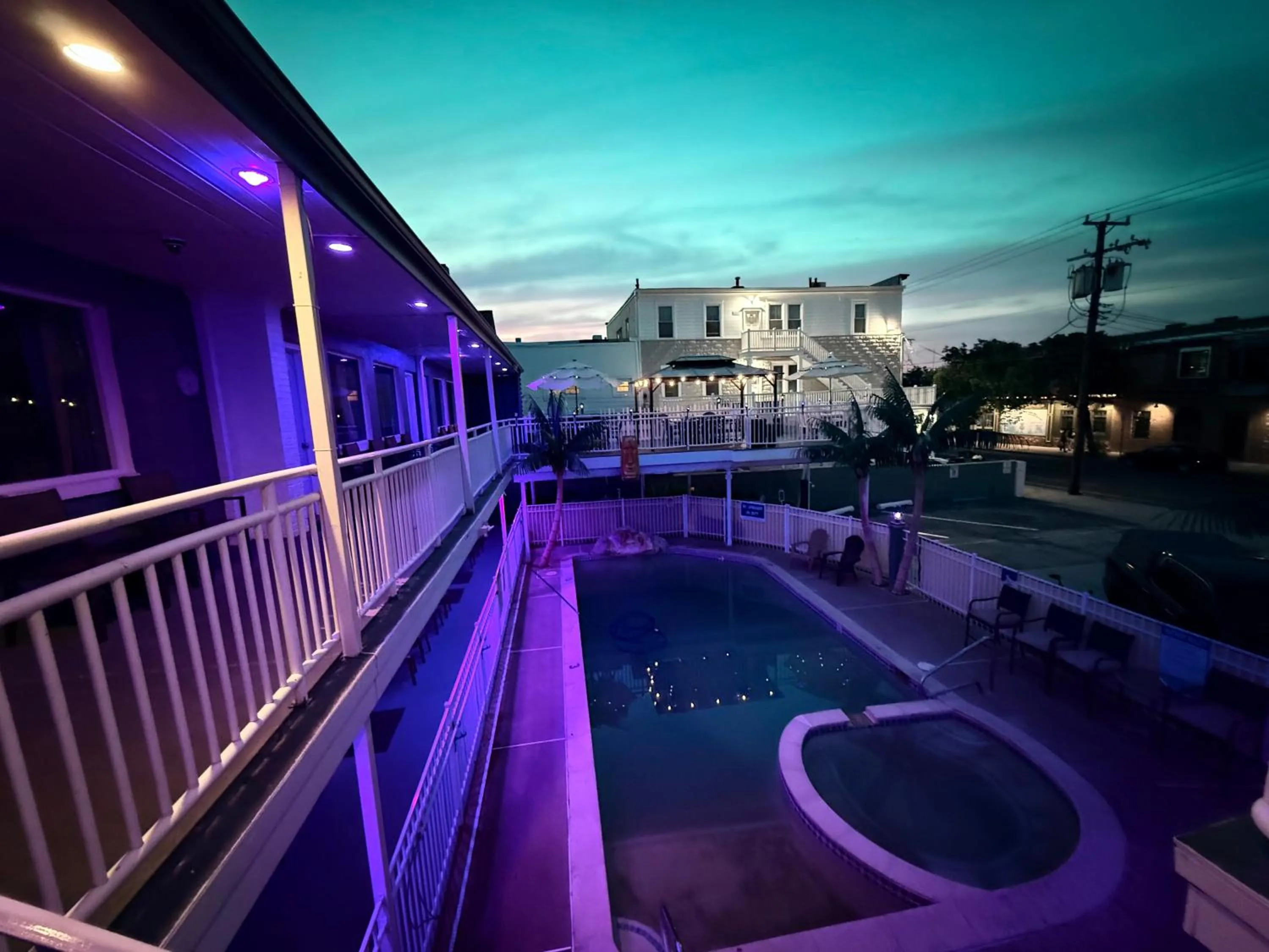 Swimming pool in Twilight Motel
