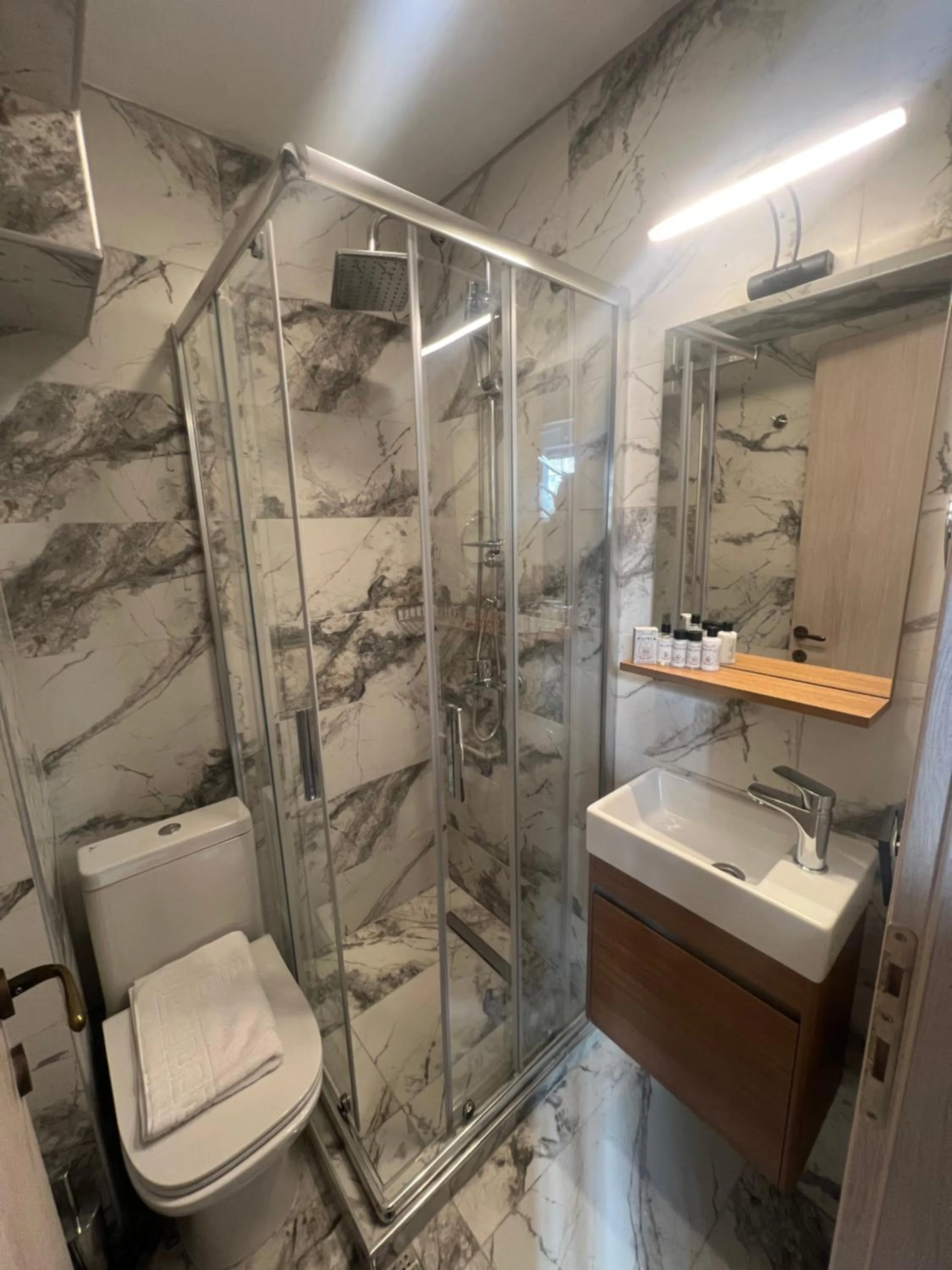 Bathroom in Lighthouse Hotel