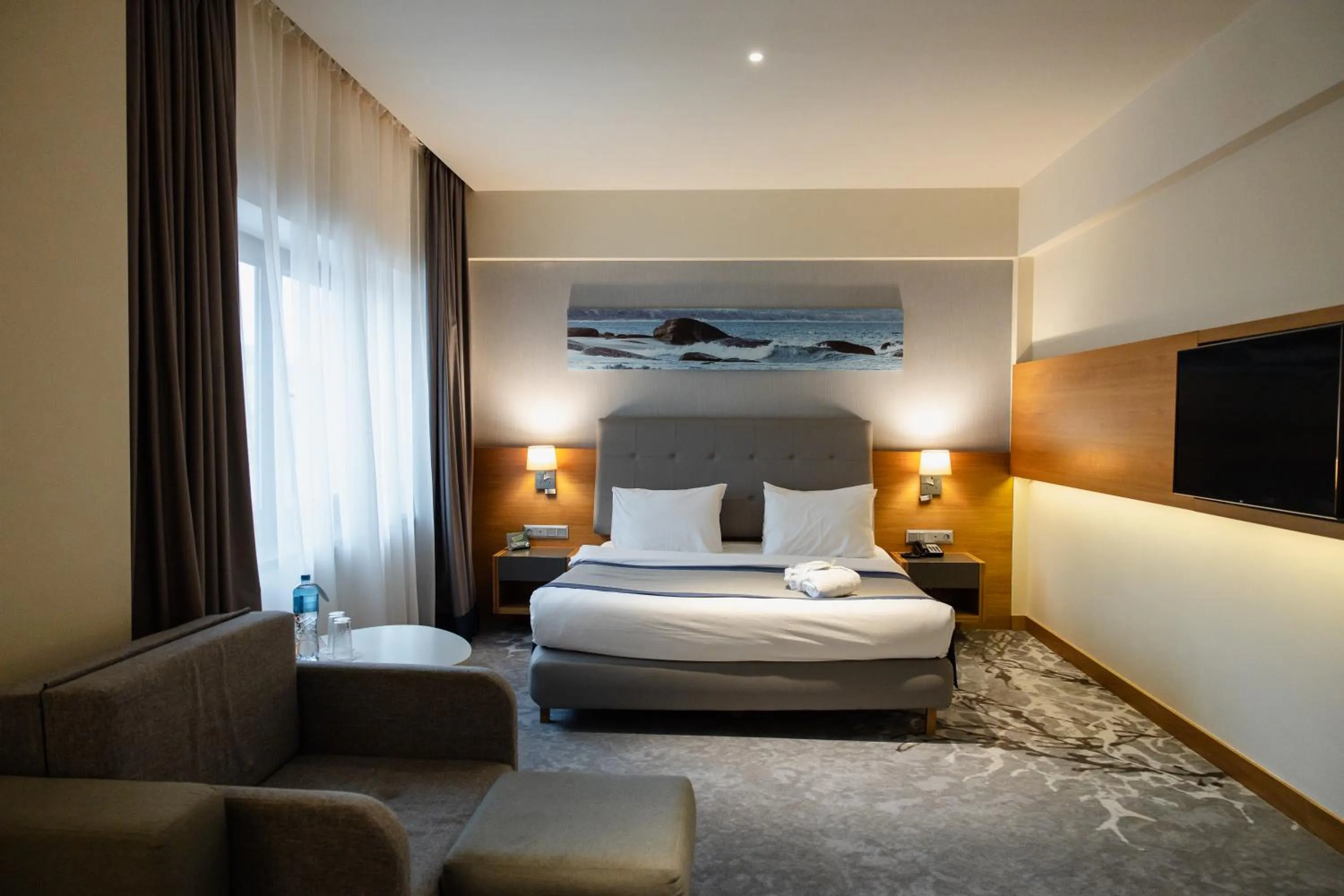 Bed in Holiday Inn - Aktau - Seaside by IHG