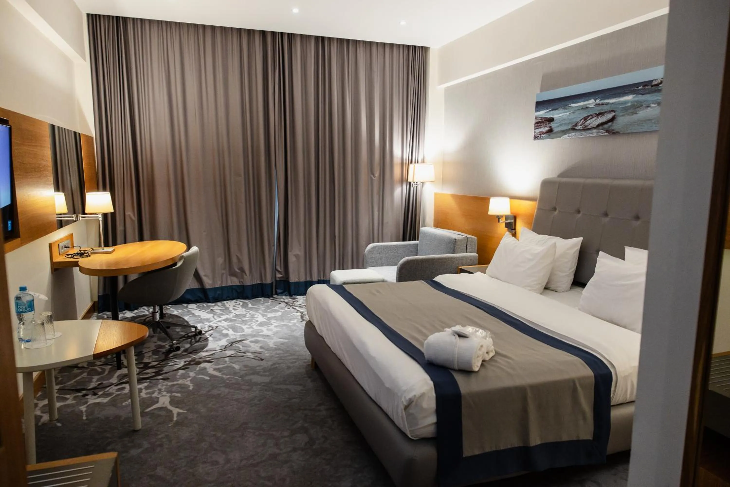 Bed in Holiday Inn - Aktau - Seaside by IHG