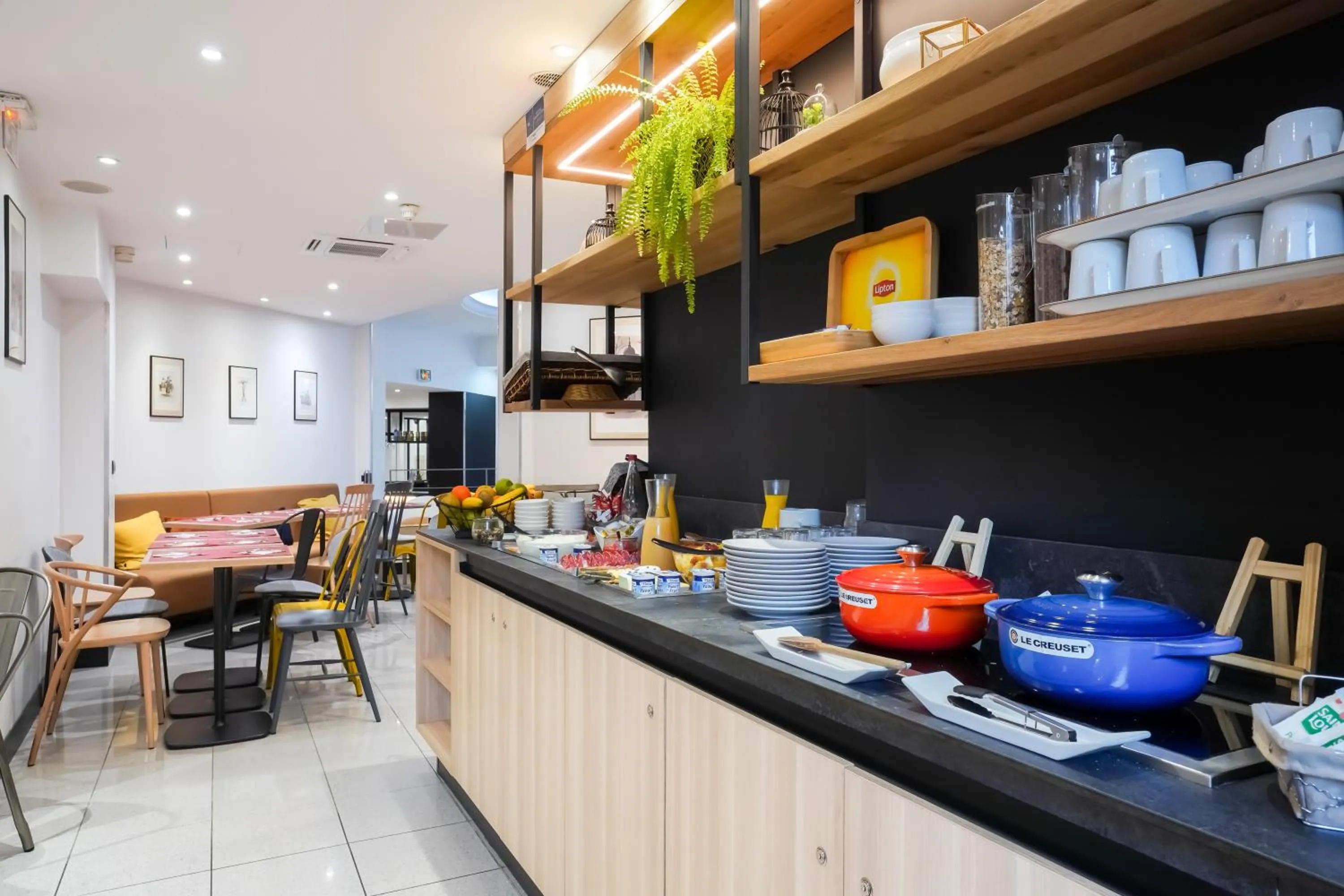 Breakfast in Campanile Paris 14 - Maine Montparnasse