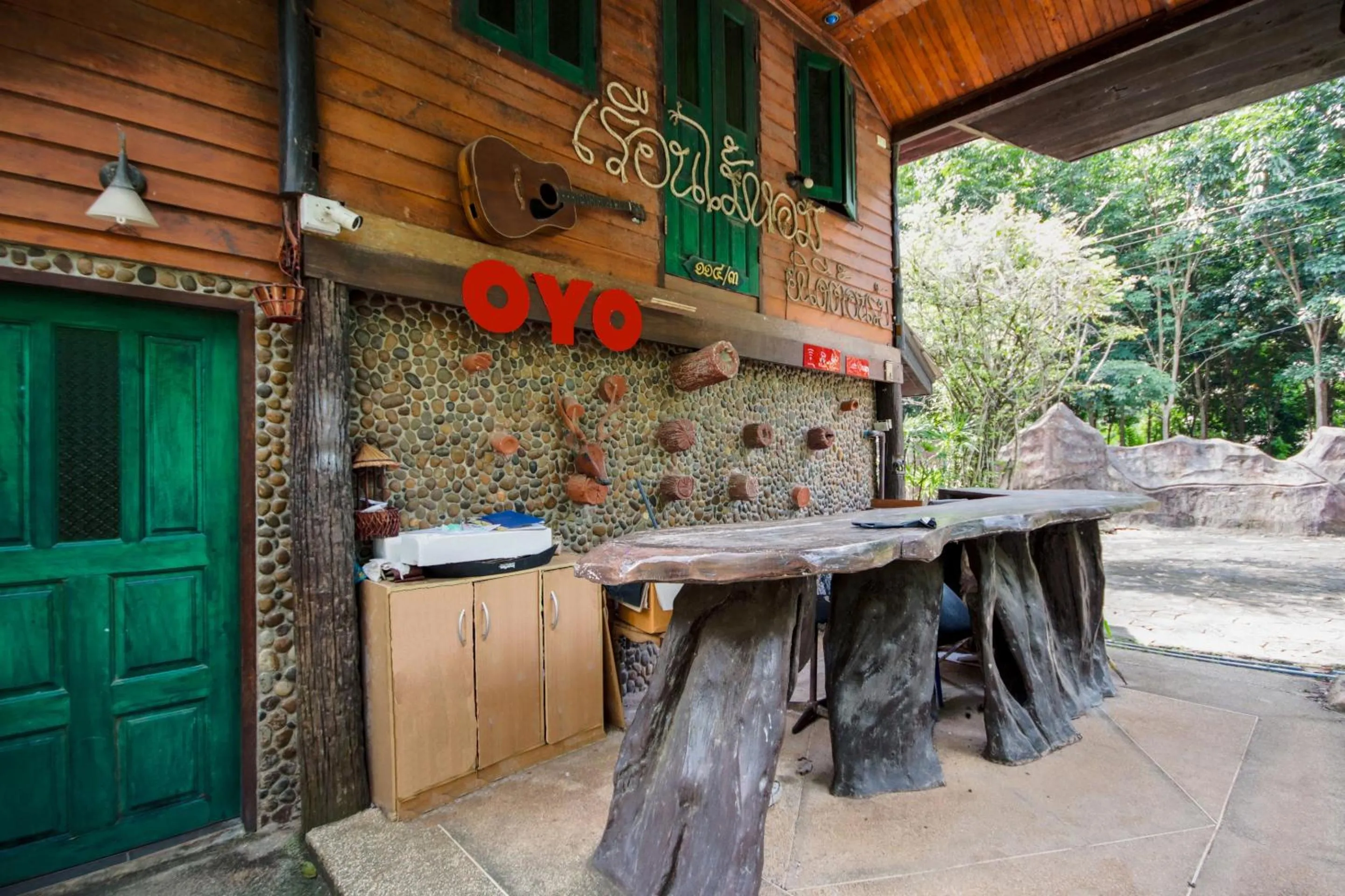 Lobby or reception in OYO 604 Ruen Mai Horm Resort