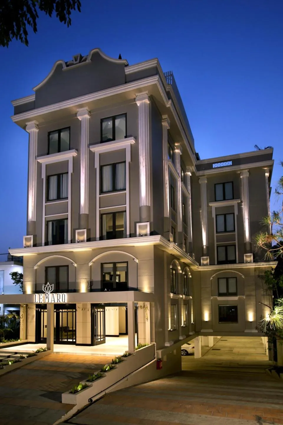 Property building in LEMARQ