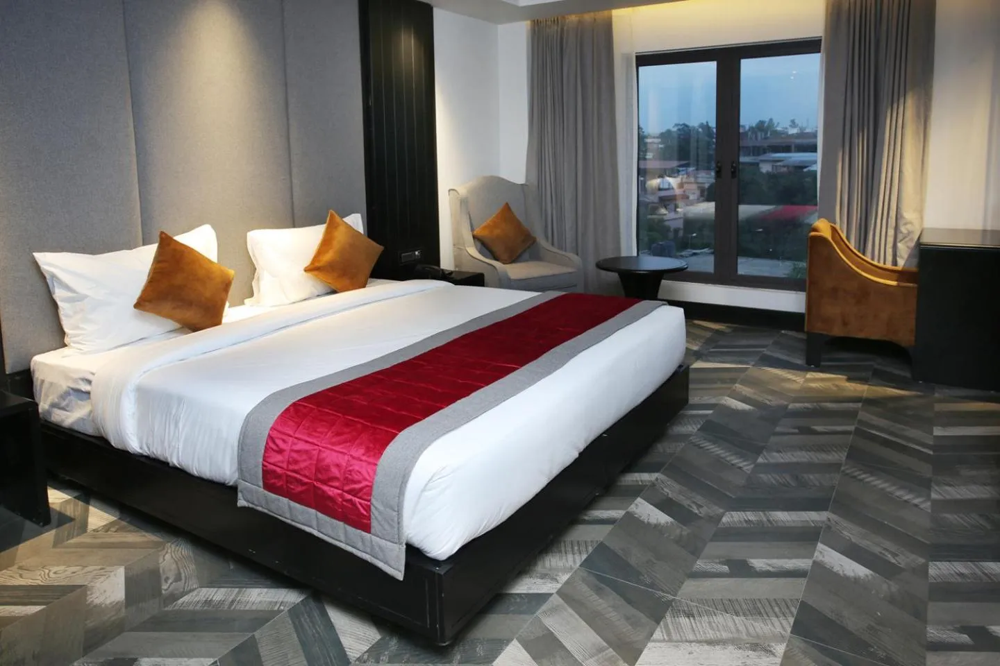 Photo of the whole room, Bed in LEMARQ