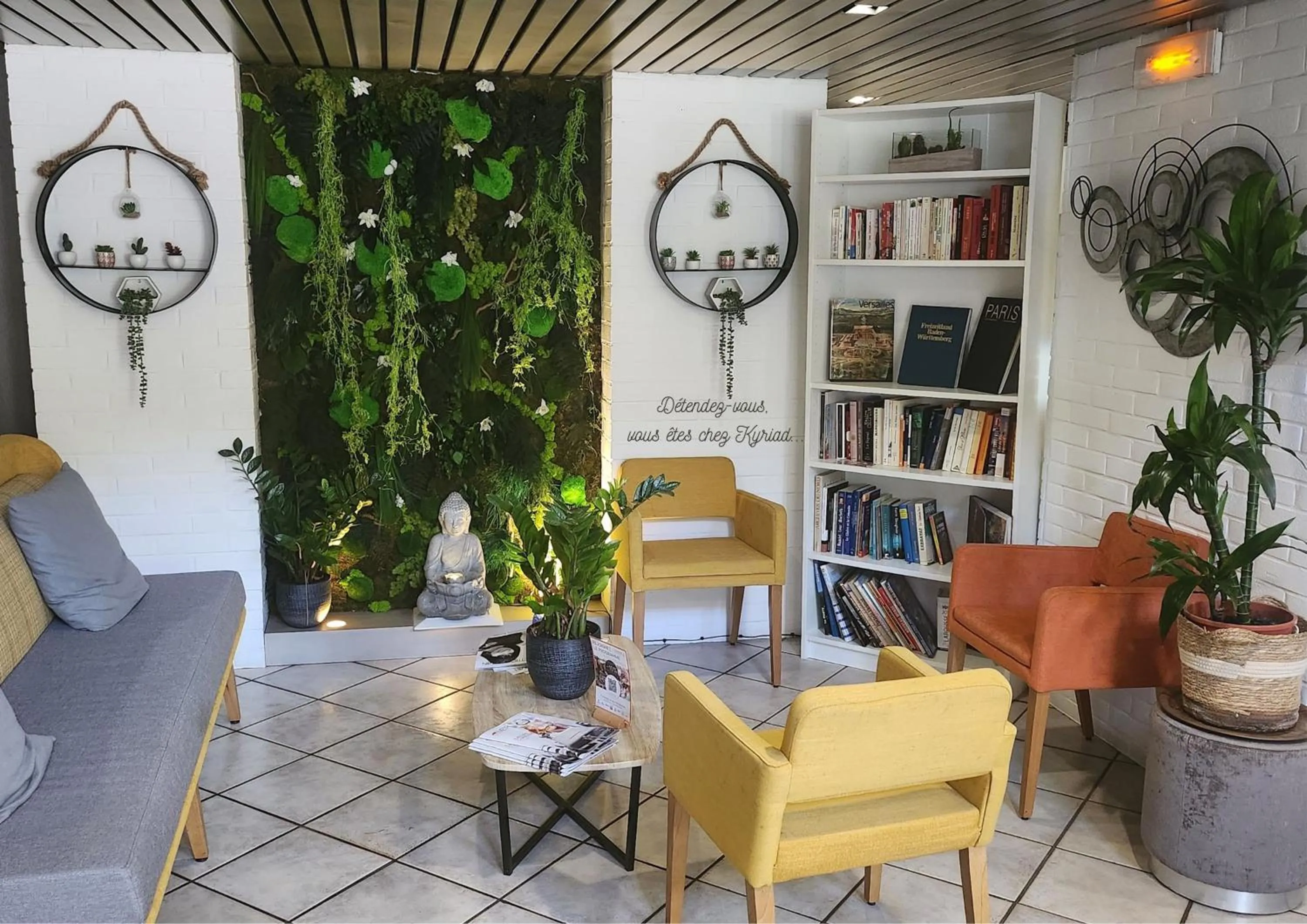 Living room in Kyriad Hotel Montpellier Centre Antigone