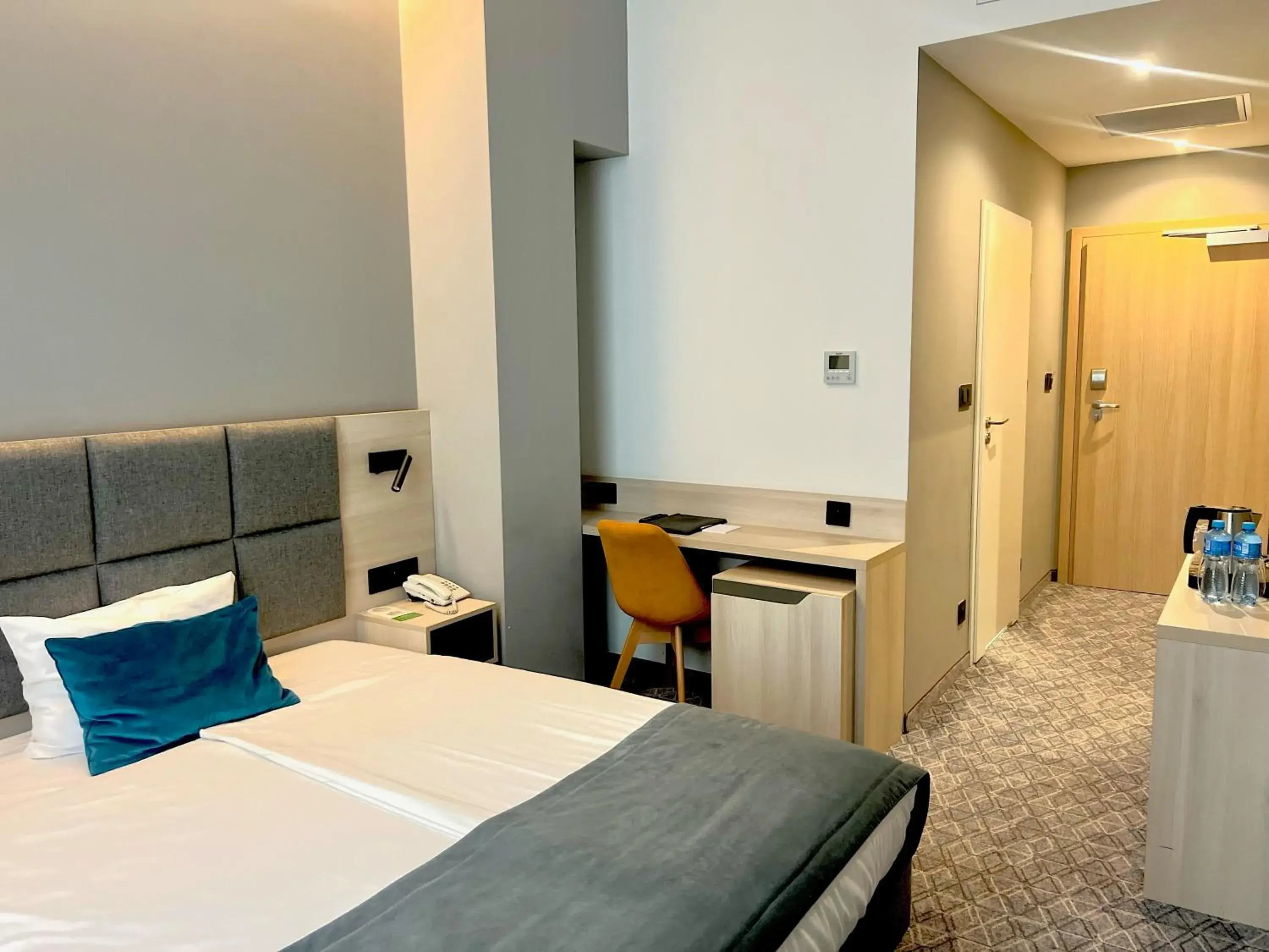 Pokój jednoosobowy typu Standard - 3 gwiazdki in Korona Gold - Korona Hotel Wrocław Pokój jednoosobowy typu Standard - 3 gwiazdki in Korona Gold - Korona Hotel Wrocław