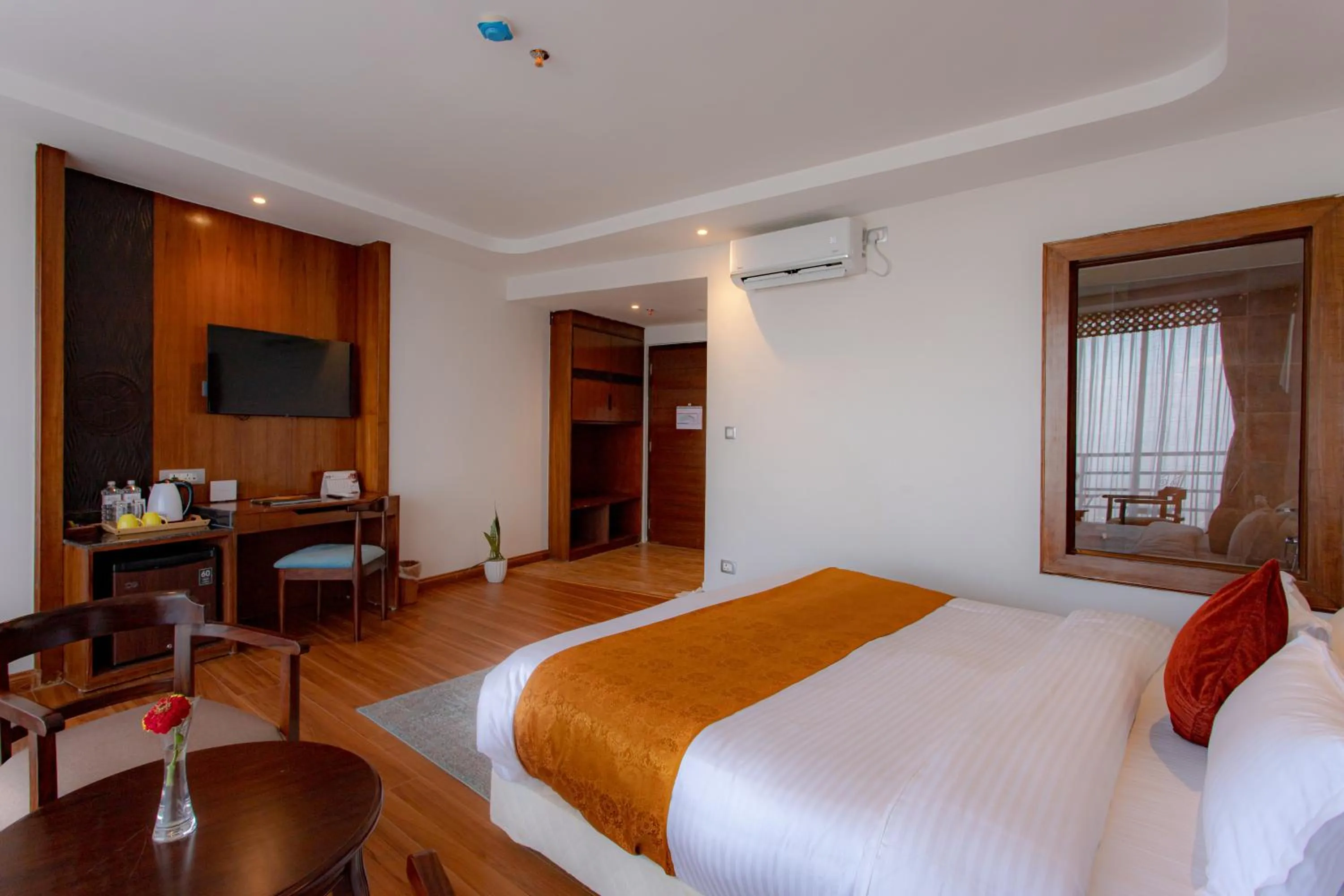 Bedroom, Bed in Hotel Sarathi