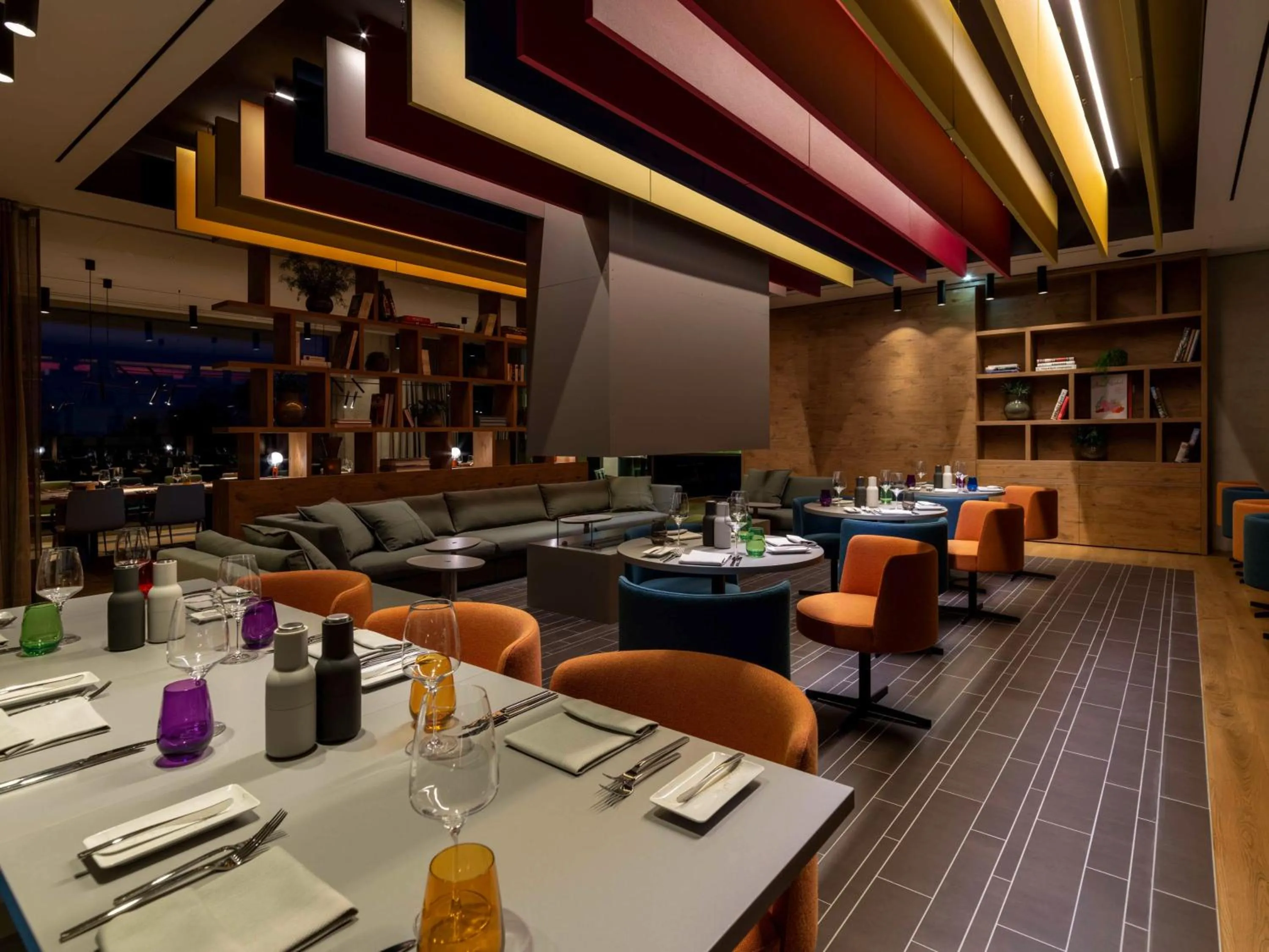 Food and drinks in b'mine hotel Düsseldorf