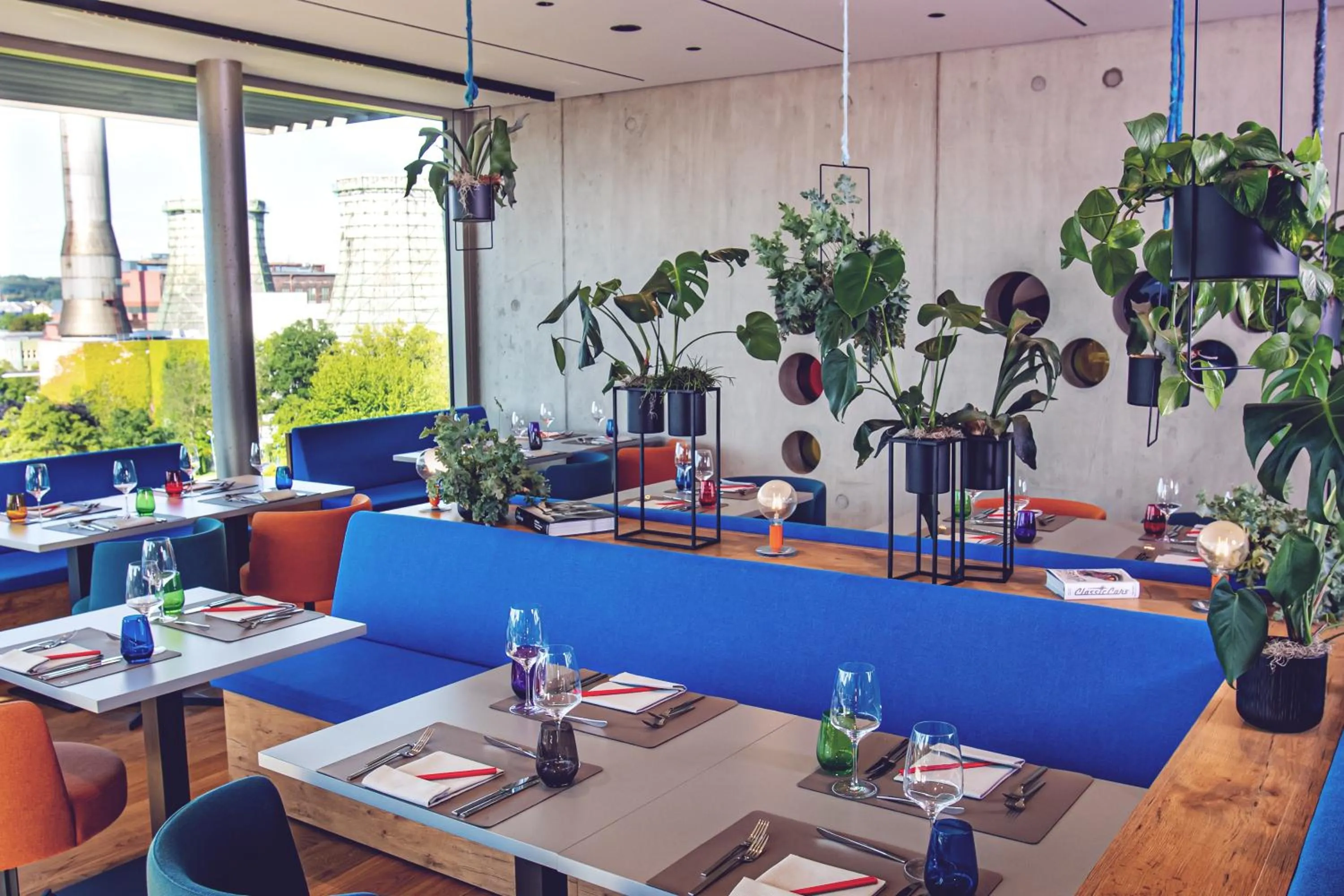 Restaurant/places to eat in b'mine hotel Düsseldorf