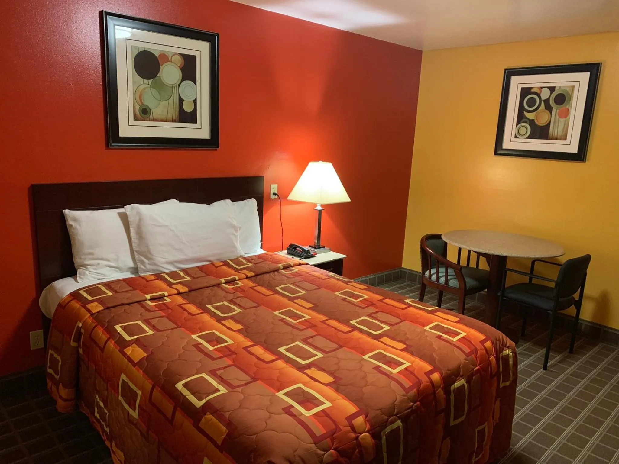 Bed in Scottish Inns Wrightstown