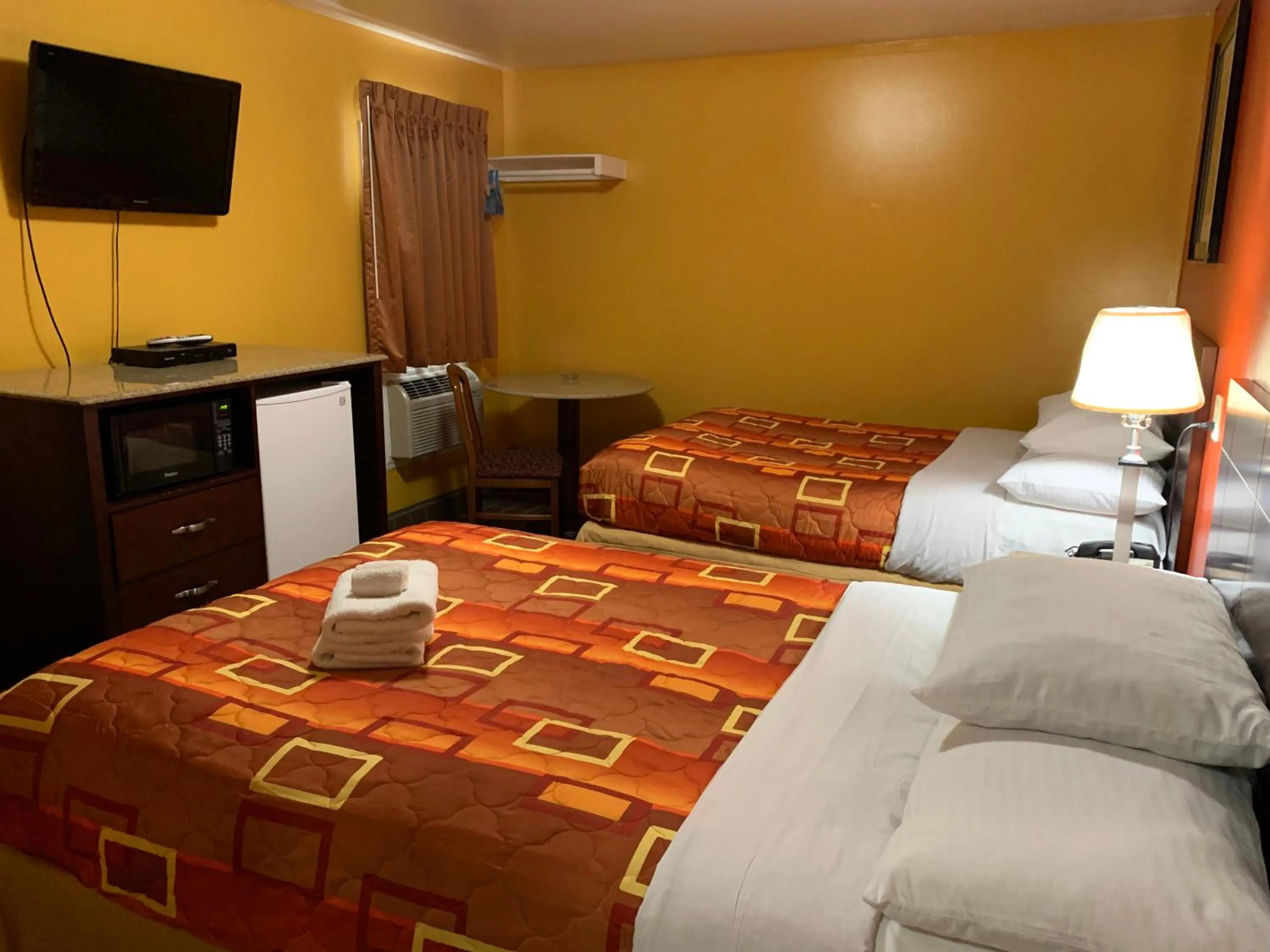 Bed in Scottish Inns Wrightstown