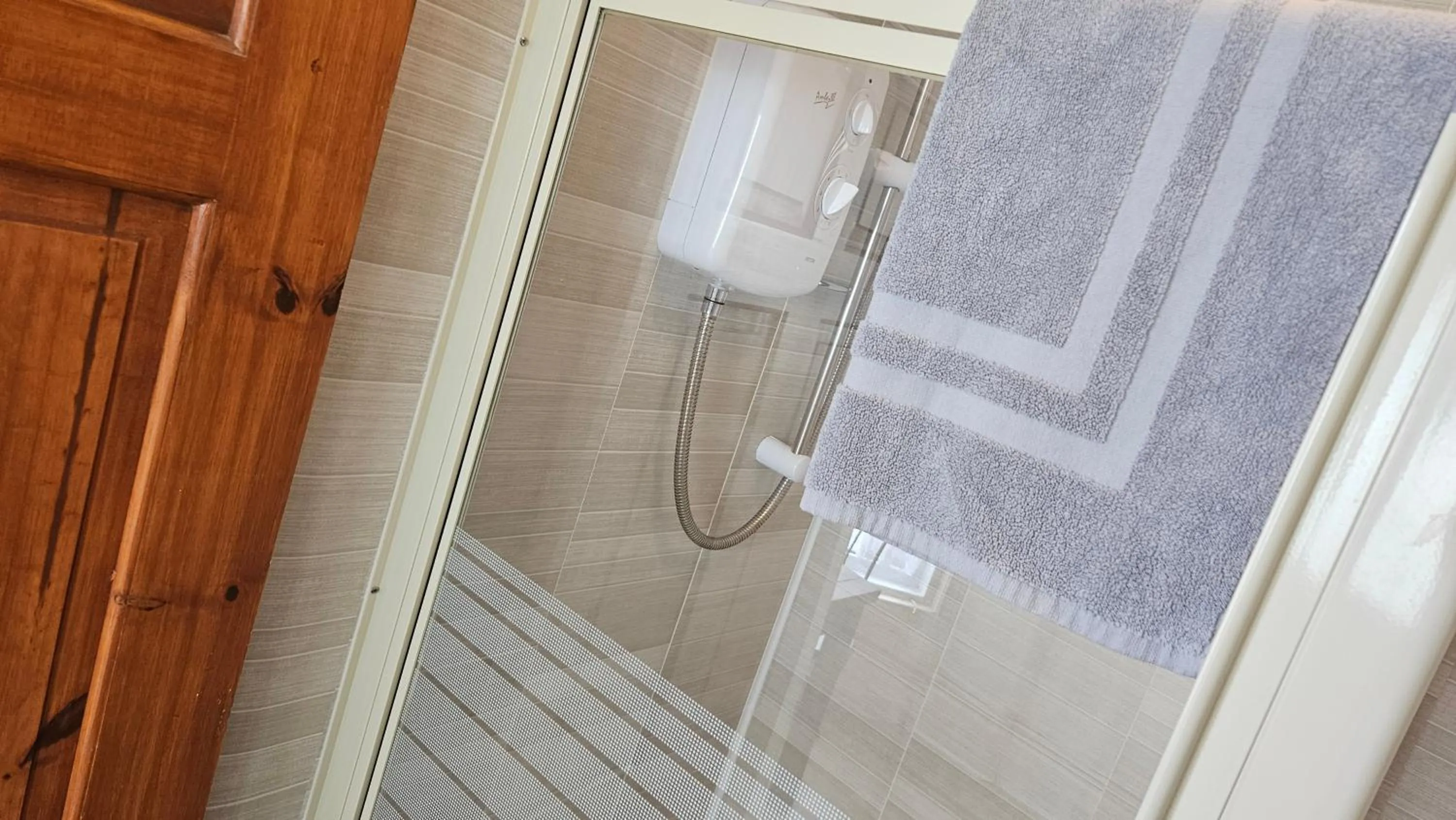 Shower in Leofric Legends