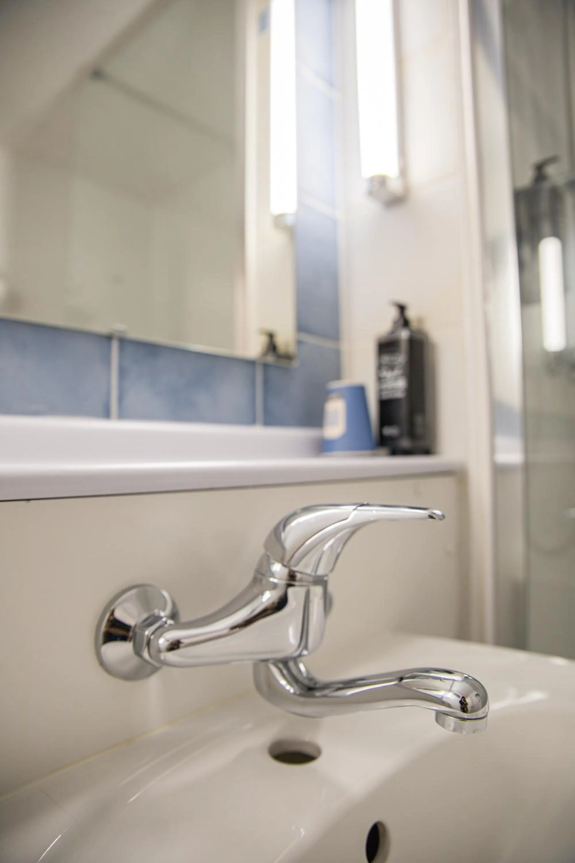 Toilet in Kyriad Direct Nancy Sud -Vandoeuvre - Rénové