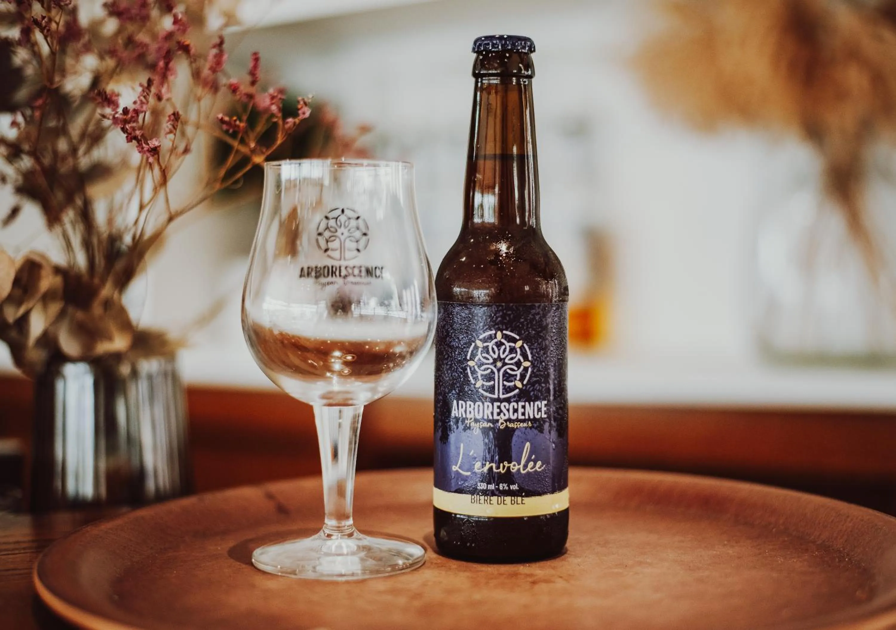 Lounge or bar in Hôtel La Tour des Anglais