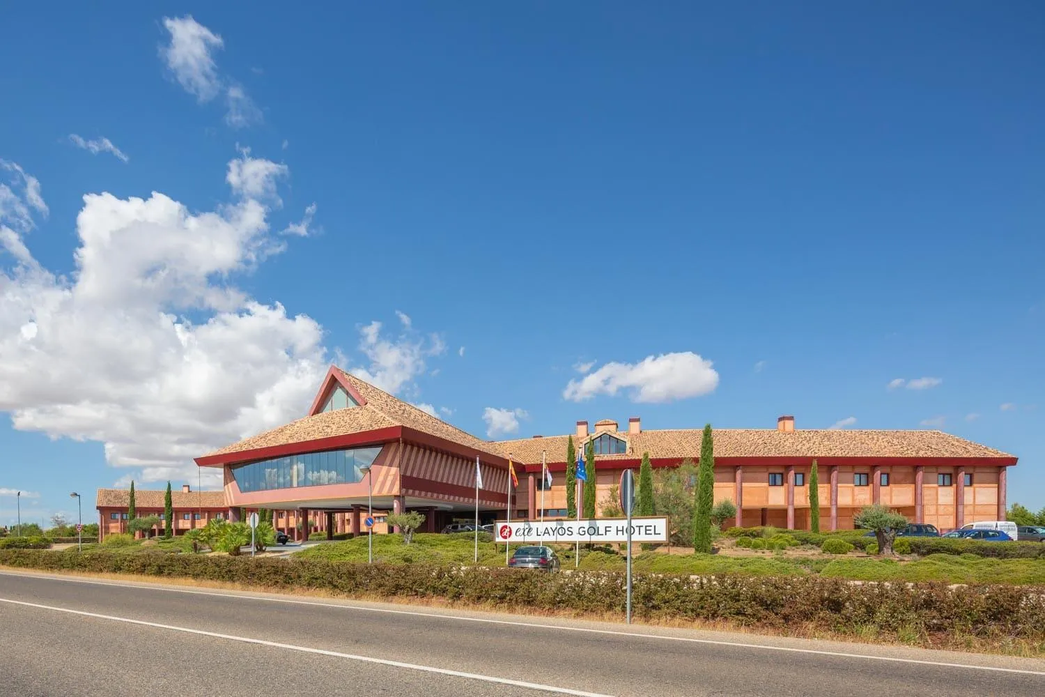 Property building in Exe Layos Golf