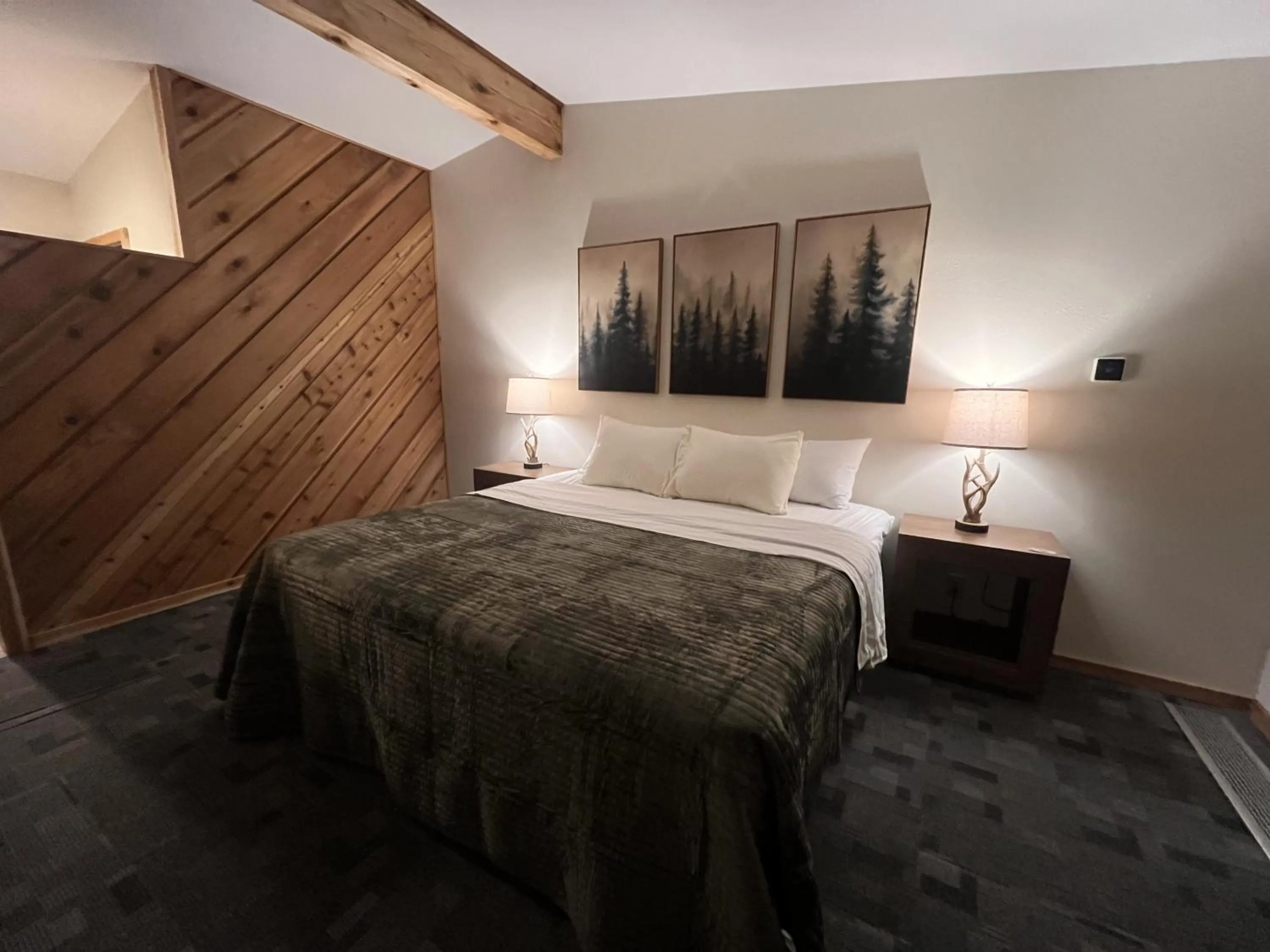 Bed in Timber Inn