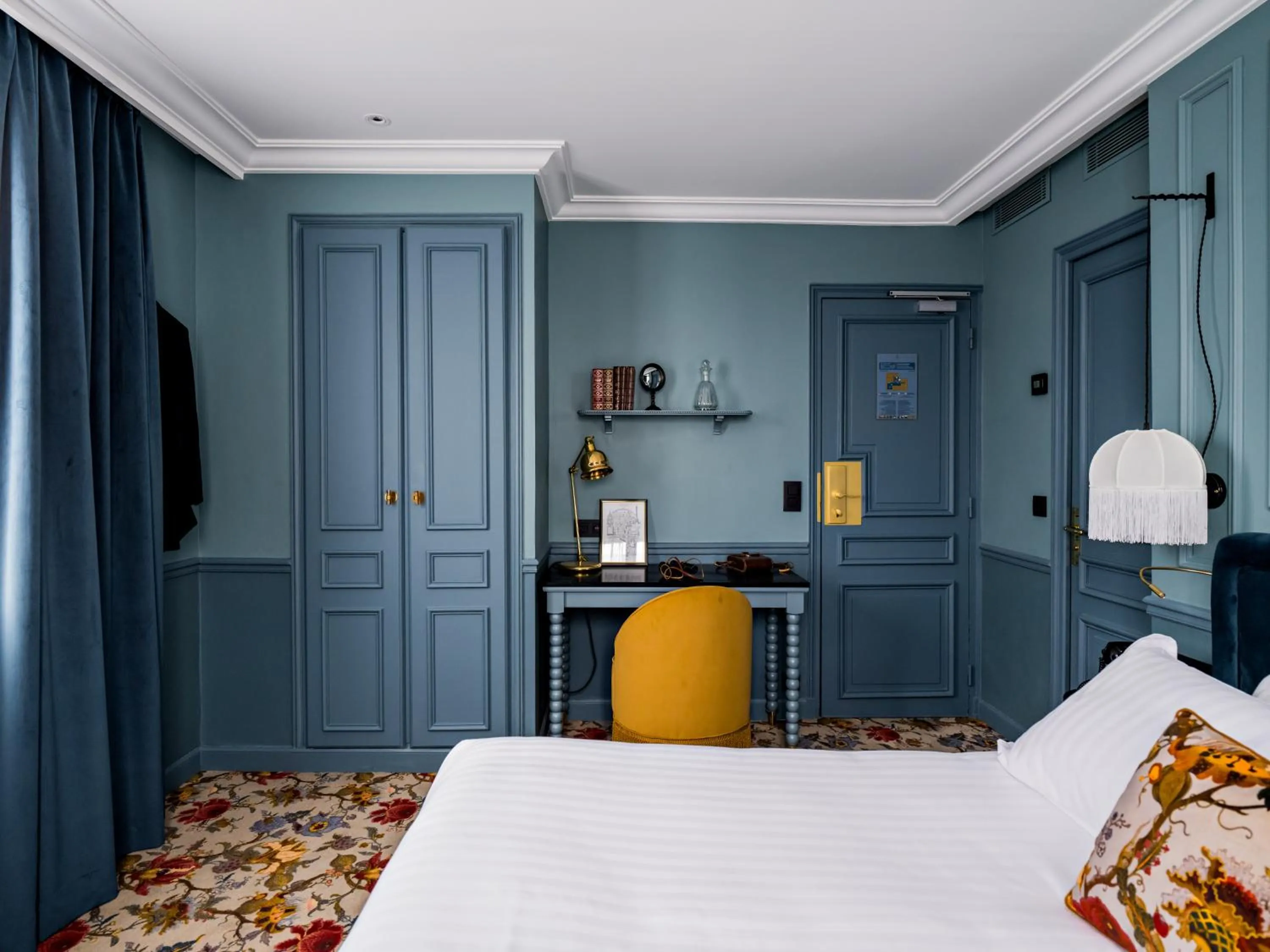 Bedroom, Bed in Hotel Duquesne Eiffel