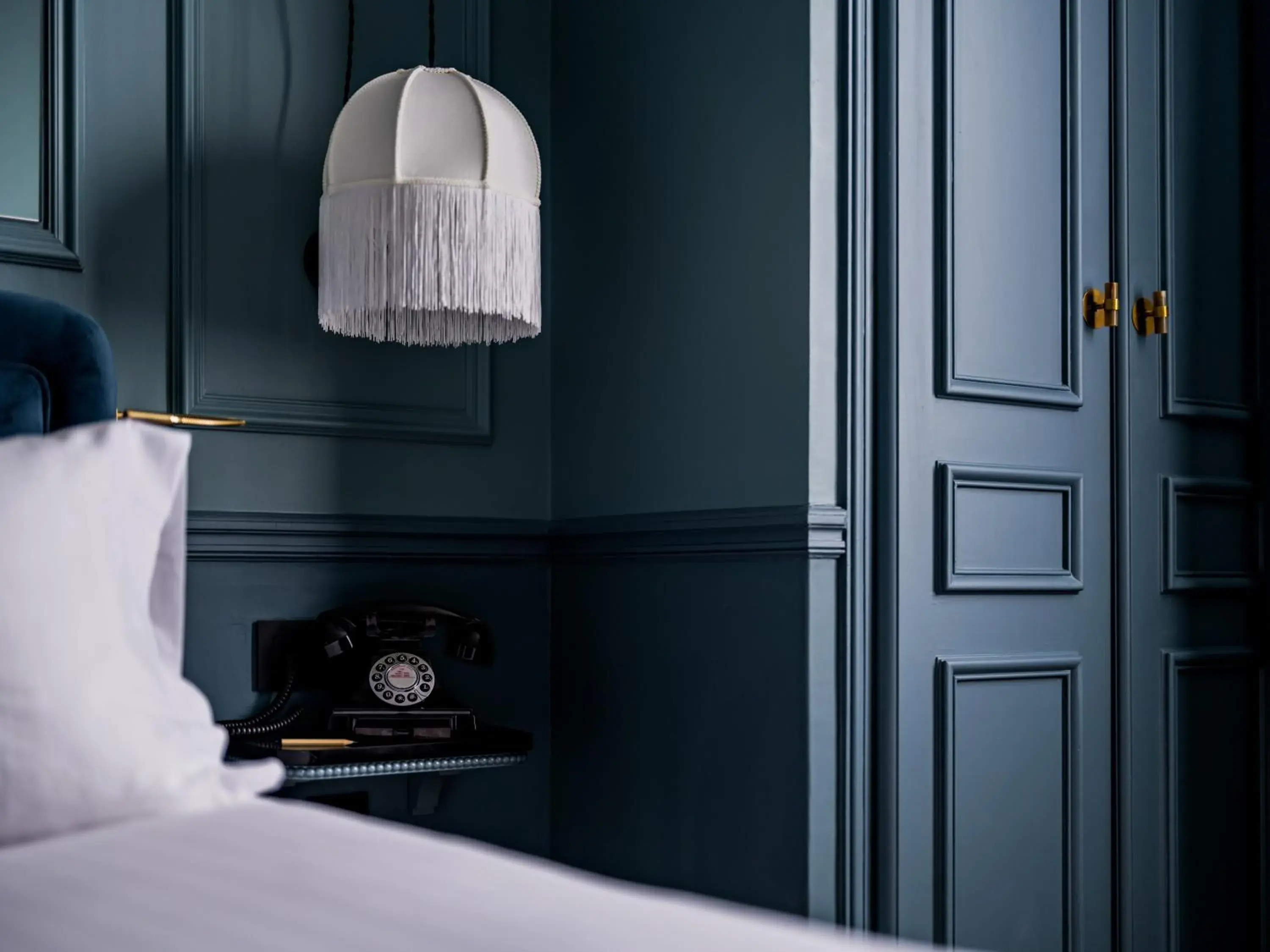 Renovated - Superior Triple Room in Hotel Duquesne Eiffel Renovated - Superior Triple Room in Hotel Duquesne Eiffel