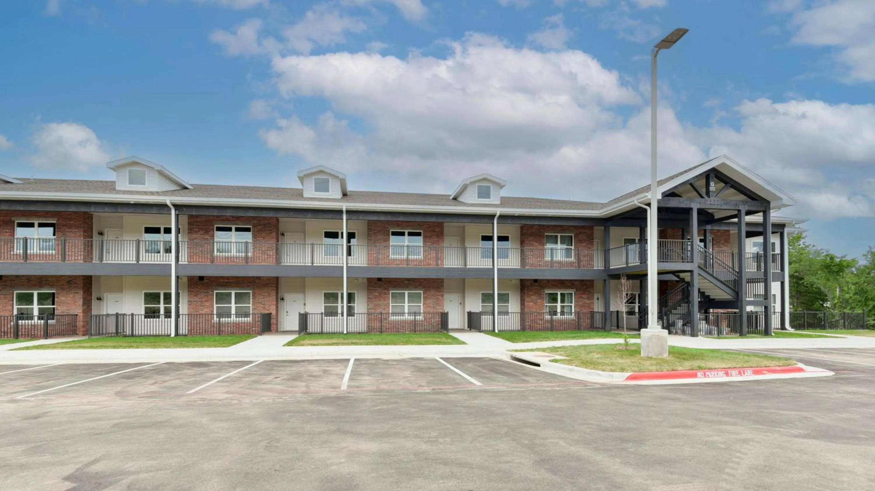 Luxury Condos at Thousand Hills - Heart of Branson - Beautifully remodeled - Spacious and Affordable