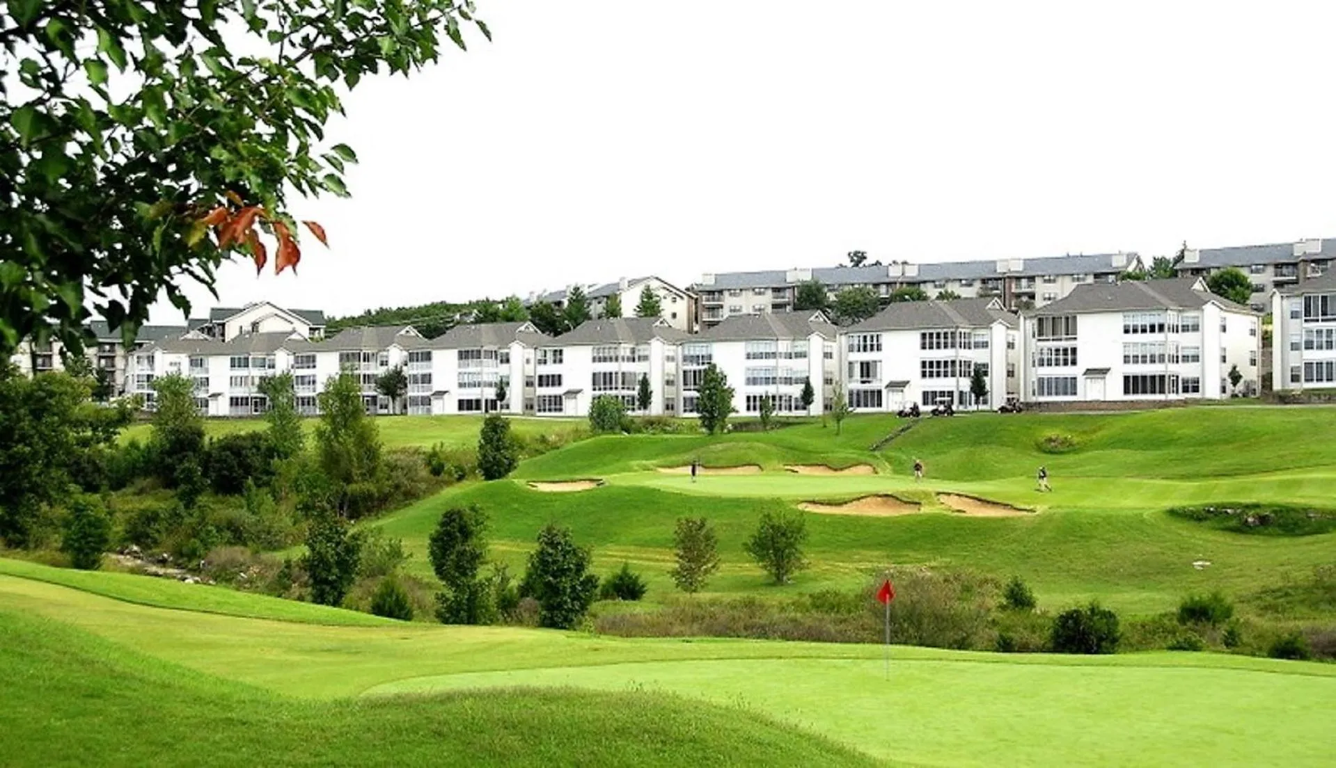 Luxury Condos at Thousand Hills - Heart of Branson - Beautifully remodeled - Spacious and Affordable