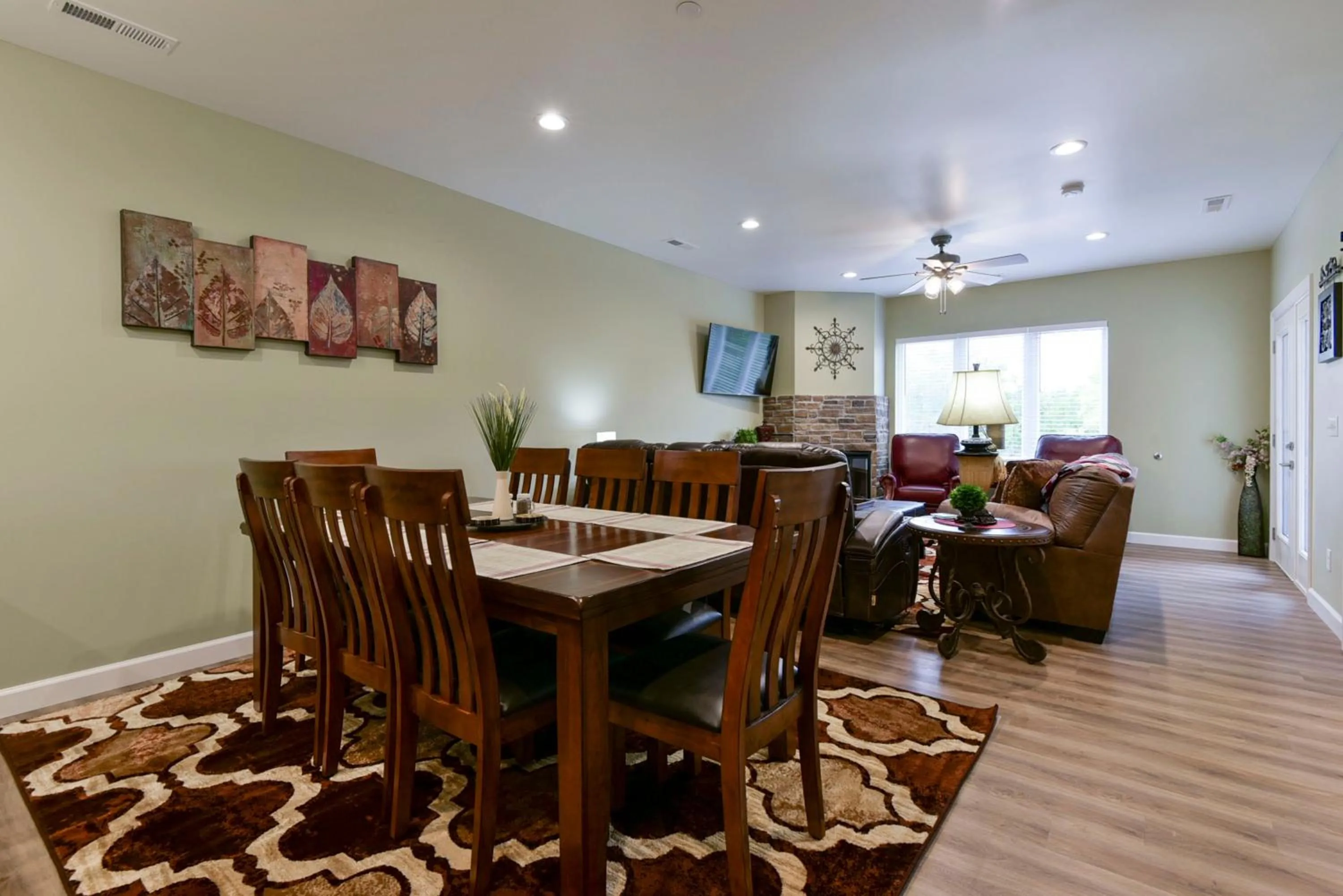 Luxury Condos at Thousand Hills - Heart of Branson - Beautifully remodeled - Spacious and Affordable