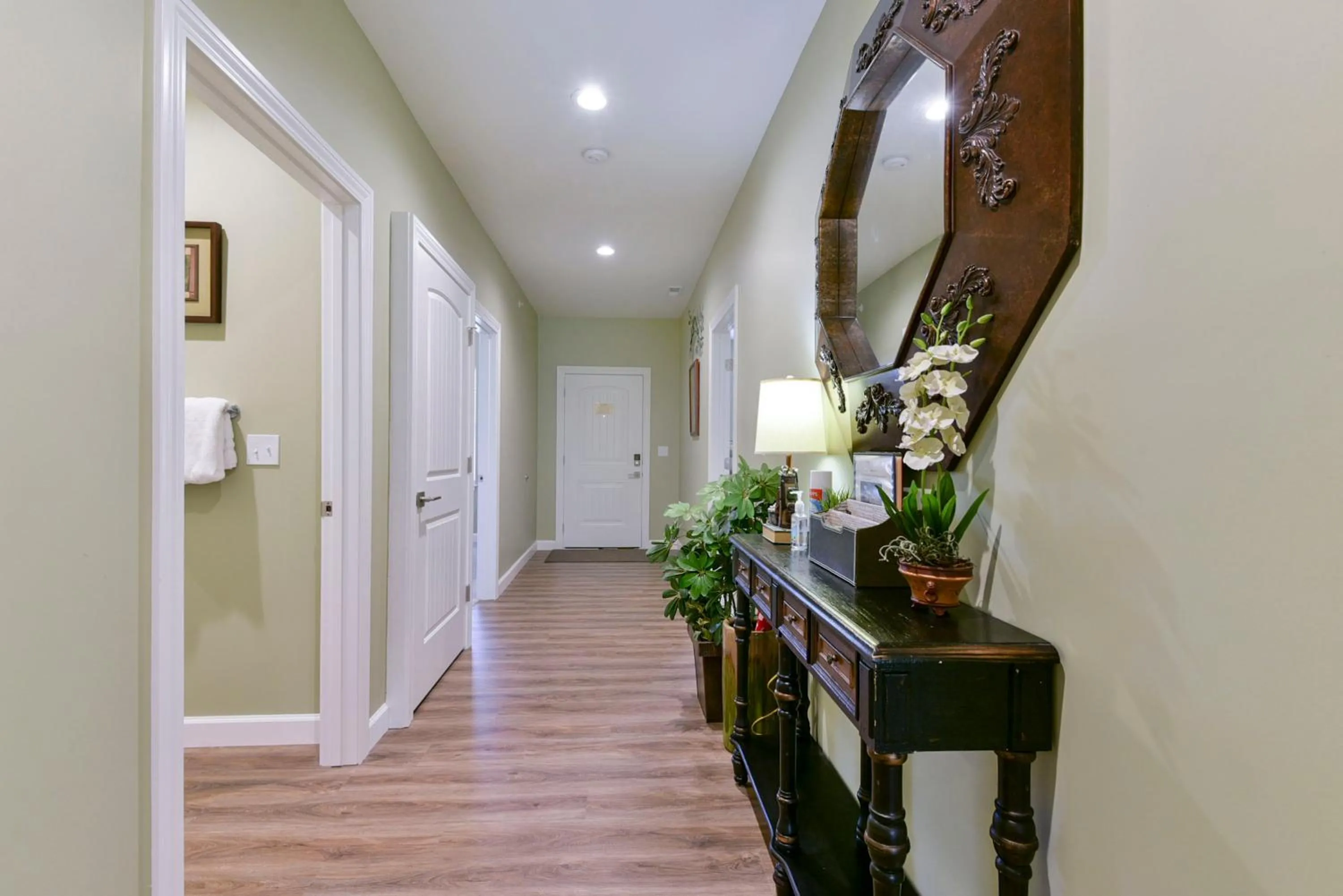 Luxury Condos at Thousand Hills - Heart of Branson - Beautifully remodeled - Spacious and Affordable