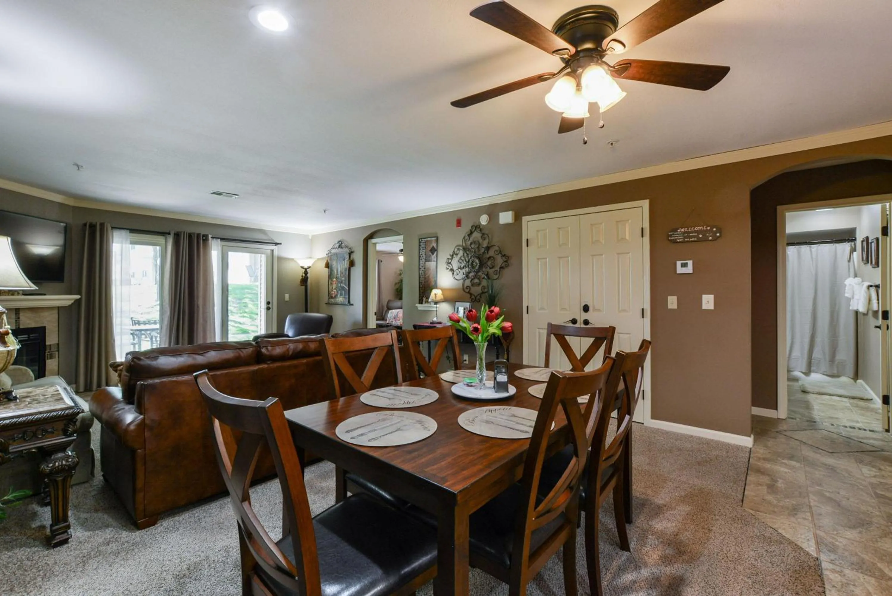 Luxury Condos at Thousand Hills - Heart of Branson - Beautifully remodeled - Spacious and Affordable