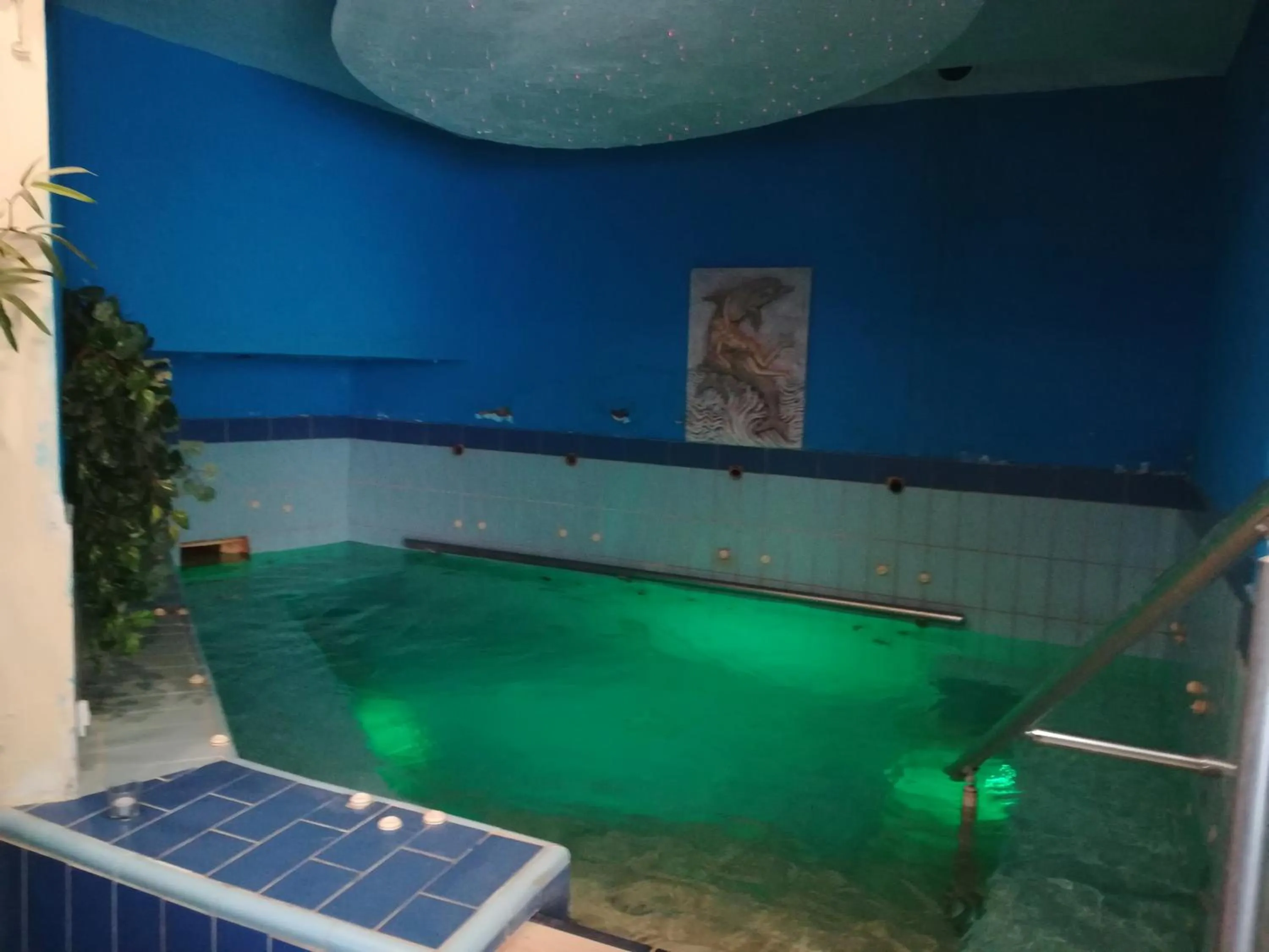 Hot Spring Bath in Skourtaniotis spa rooms