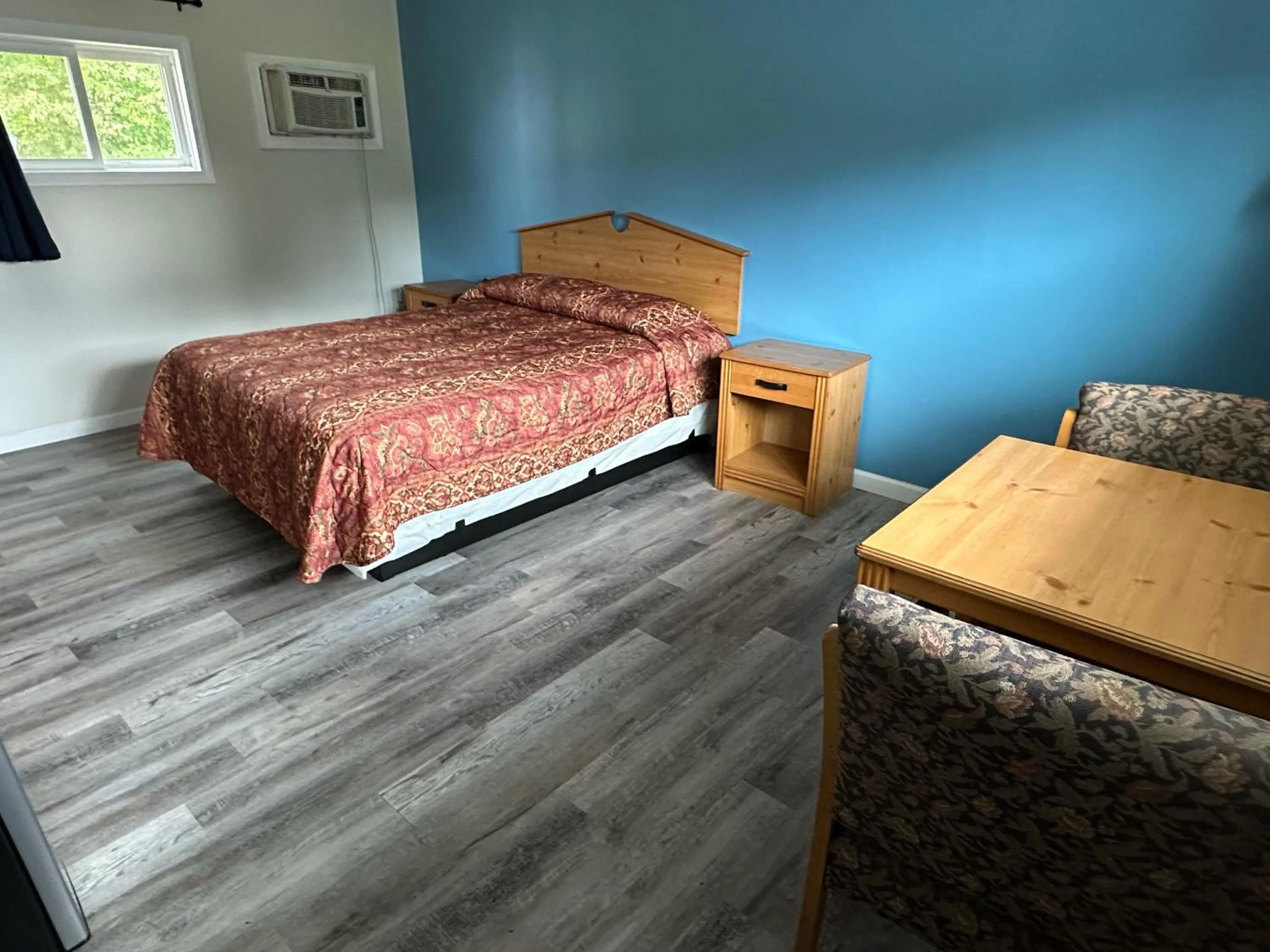 Bedroom, Bed in Oakdell Motel WATERFORD CT