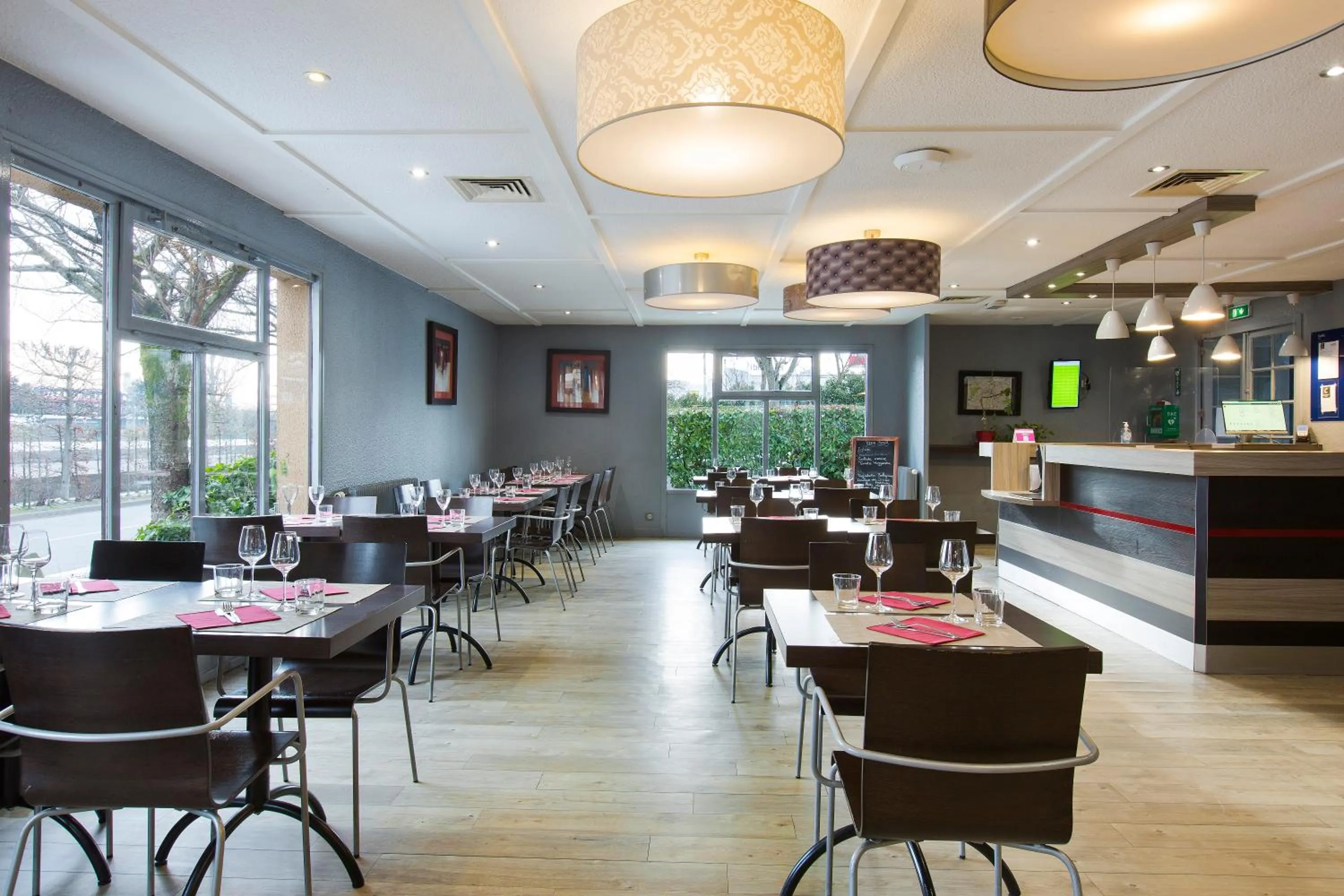 Restaurant/places to eat in Comfort Hôtel RUNGIS-ORLY