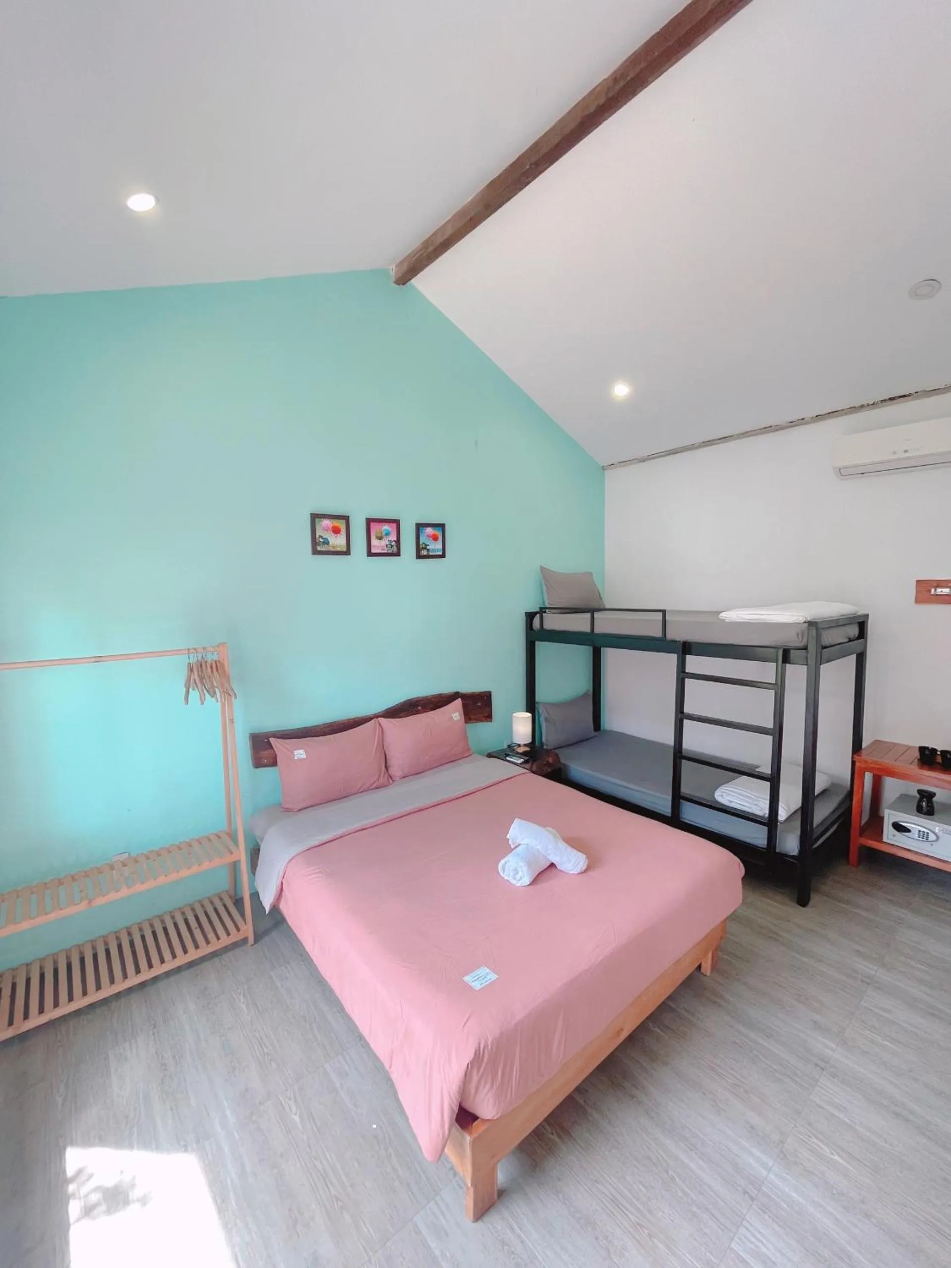 Bed in LANGCHIA HOME