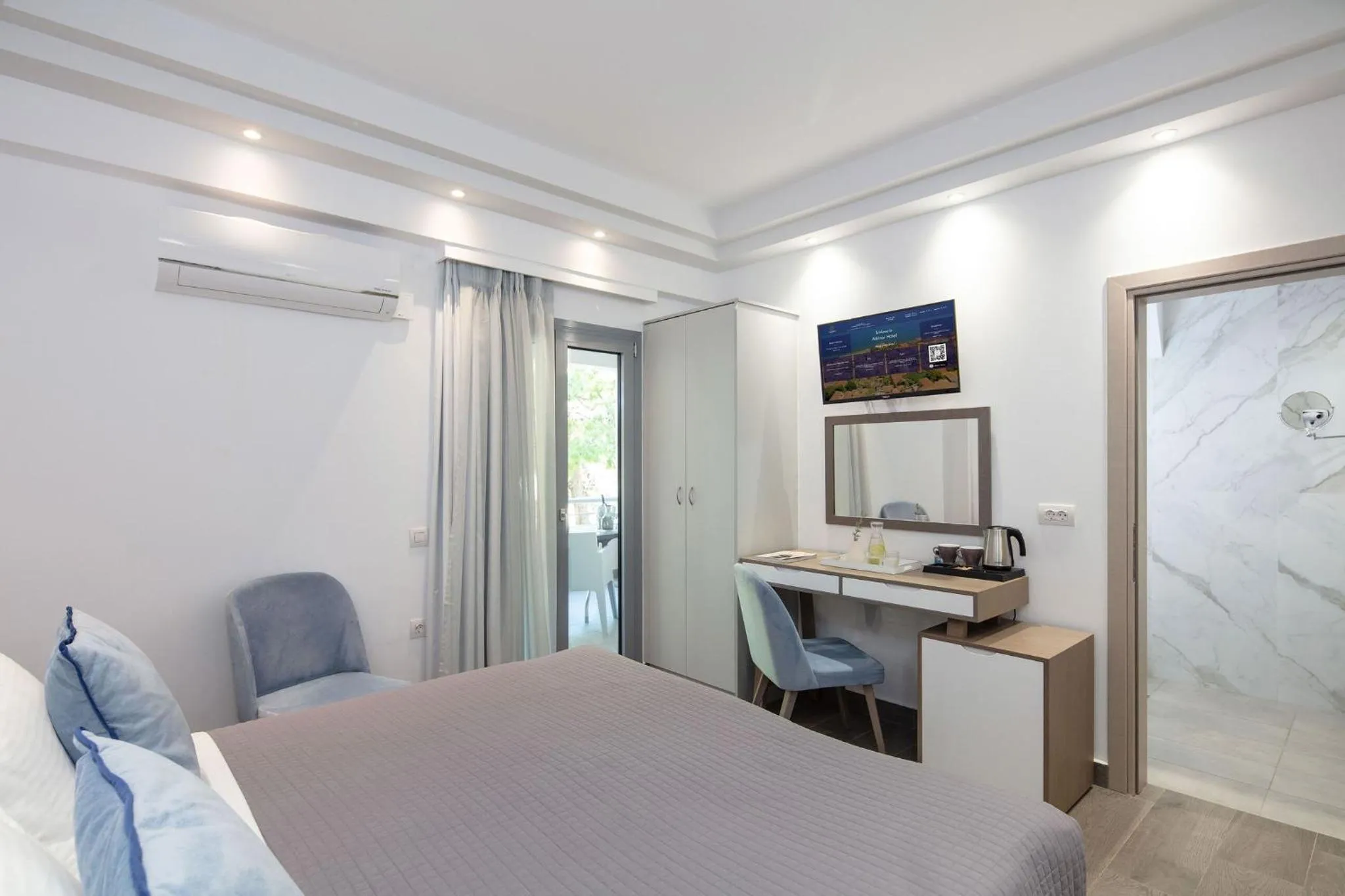 Bedroom, Bed in ALKINOI RESORT AND SPA