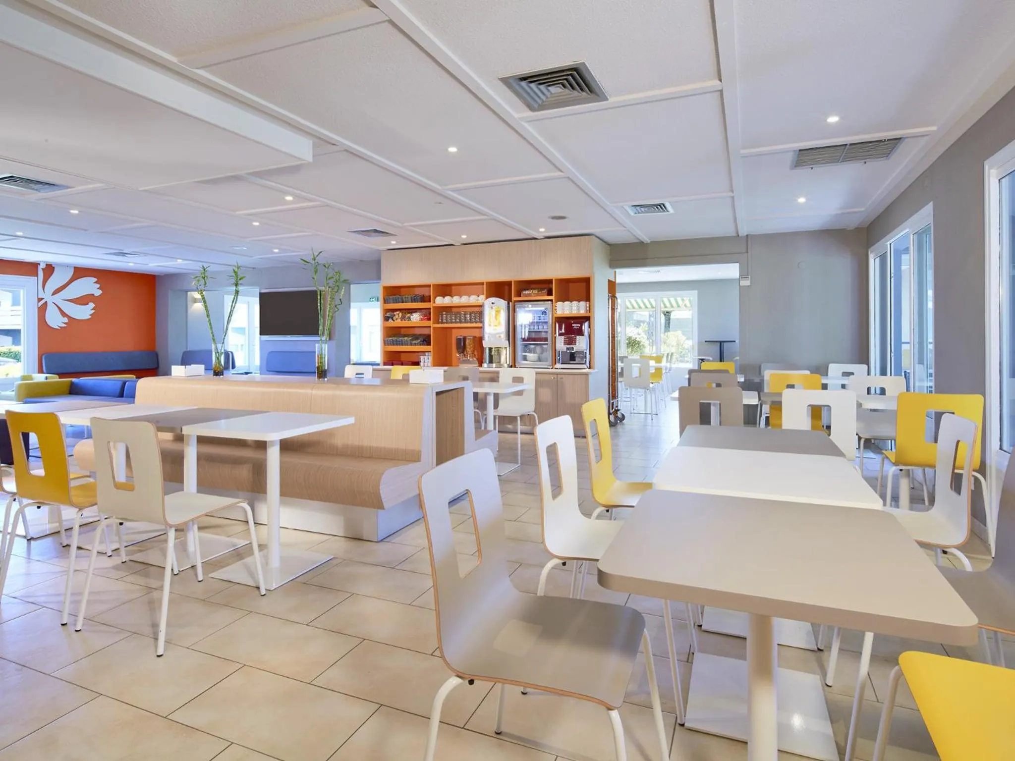 Restaurant/places to eat in Premiere Classe Poitiers Futuroscope - Chasseneuil