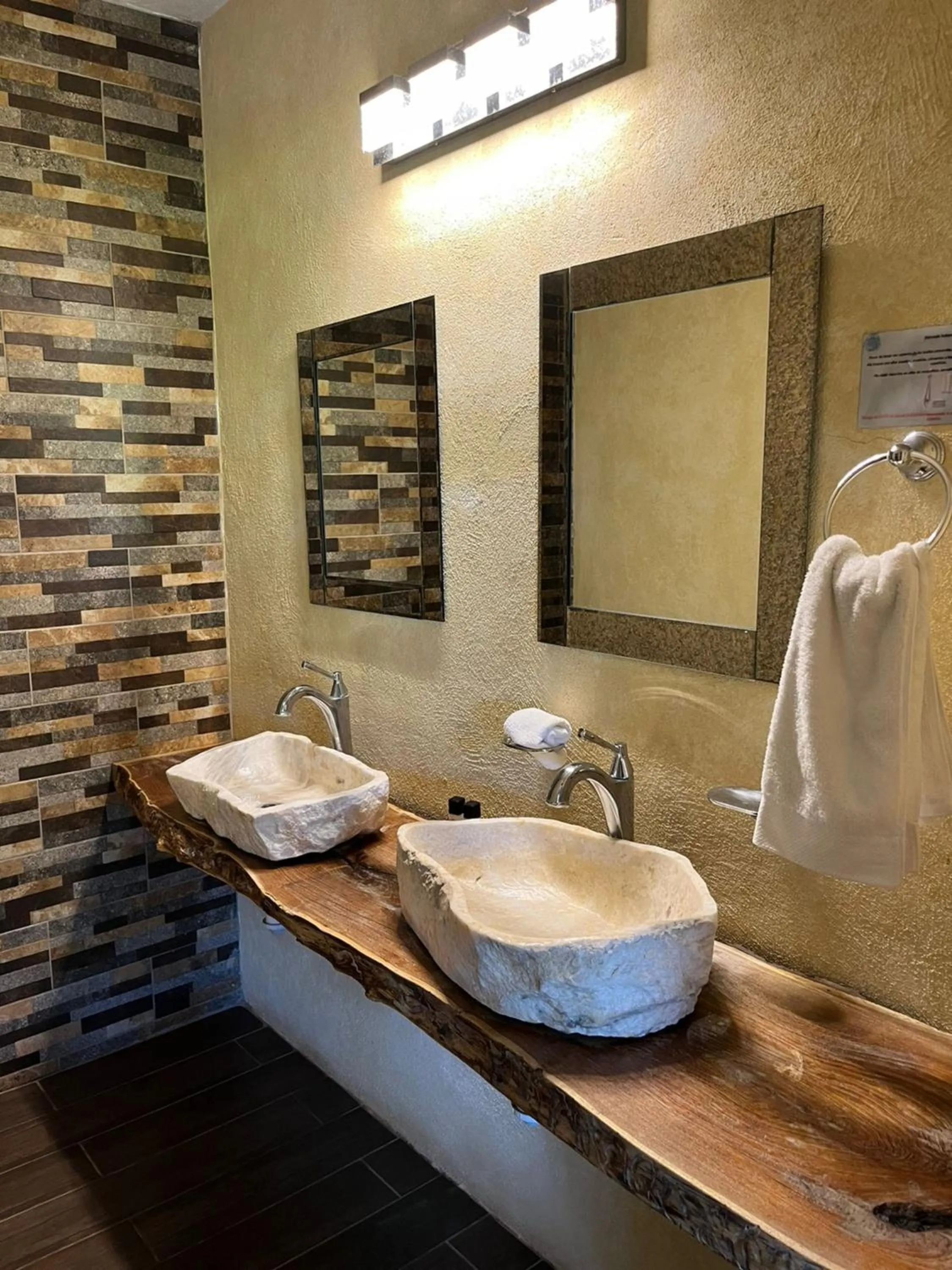 Bathroom in Zidada Hotel and Chalets