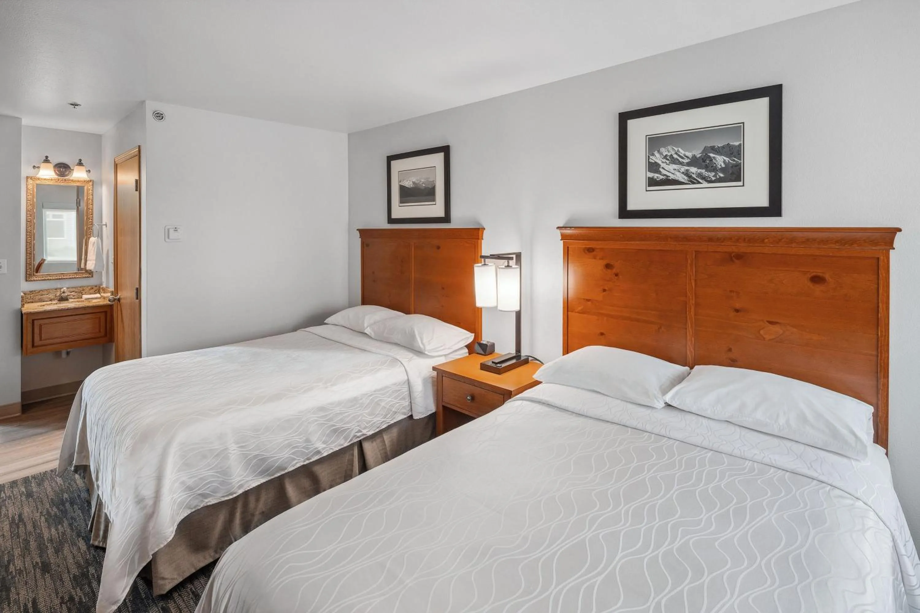 Bed in Hotel Edgewater