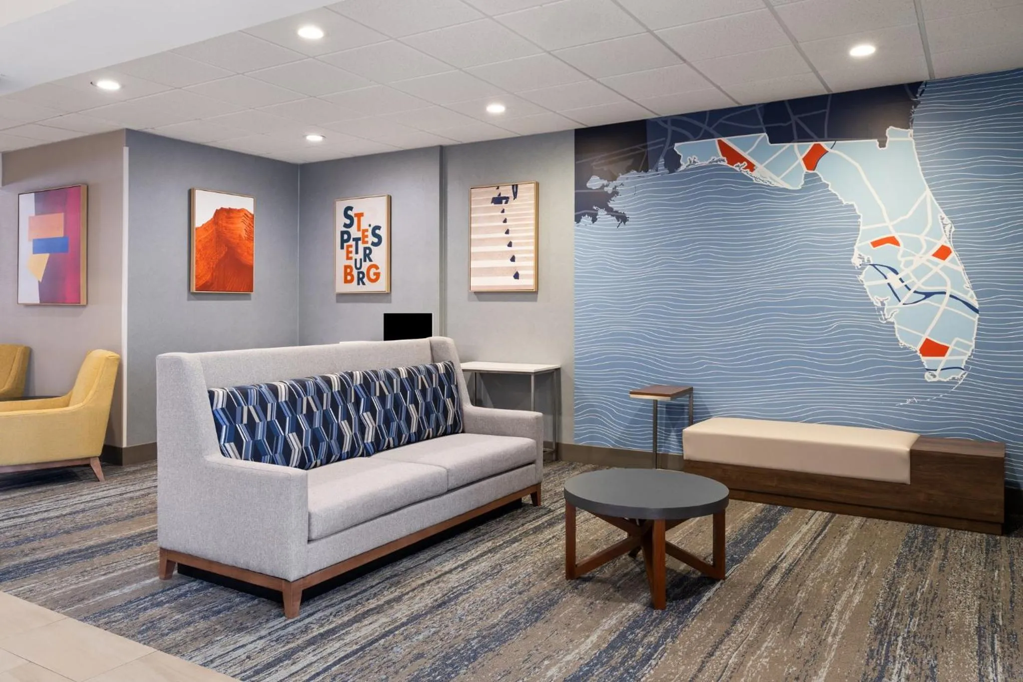 Property building in Holiday Inn Express St. Petersburg North / I-275 by IHG