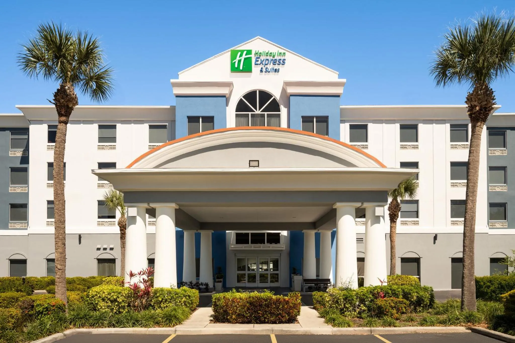 Property building in Holiday Inn Express St. Petersburg North / I-275 by IHG