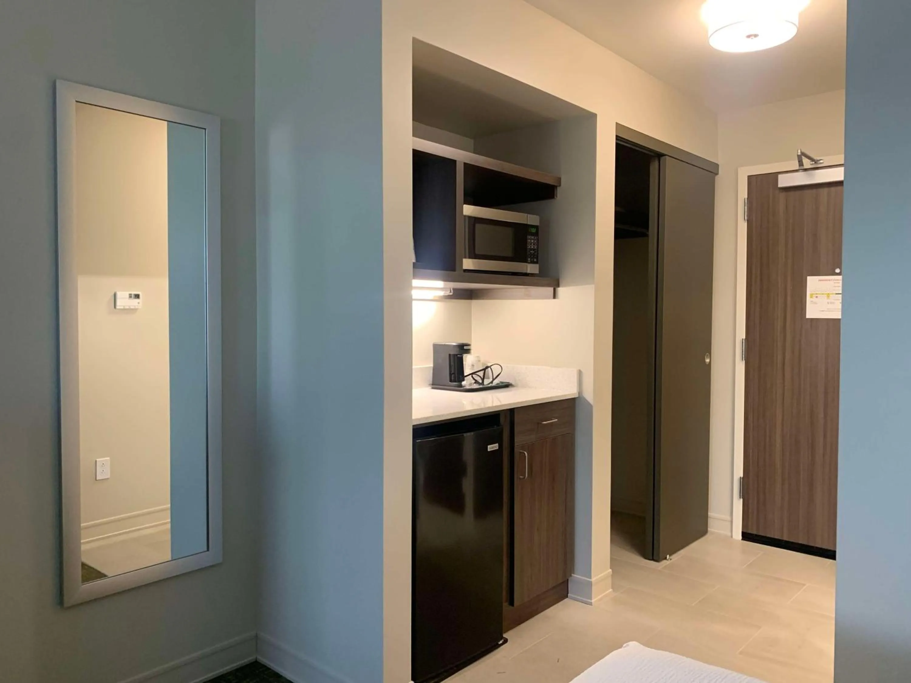 Bedroom in Best Western Plus Horseheads Inn & Suites