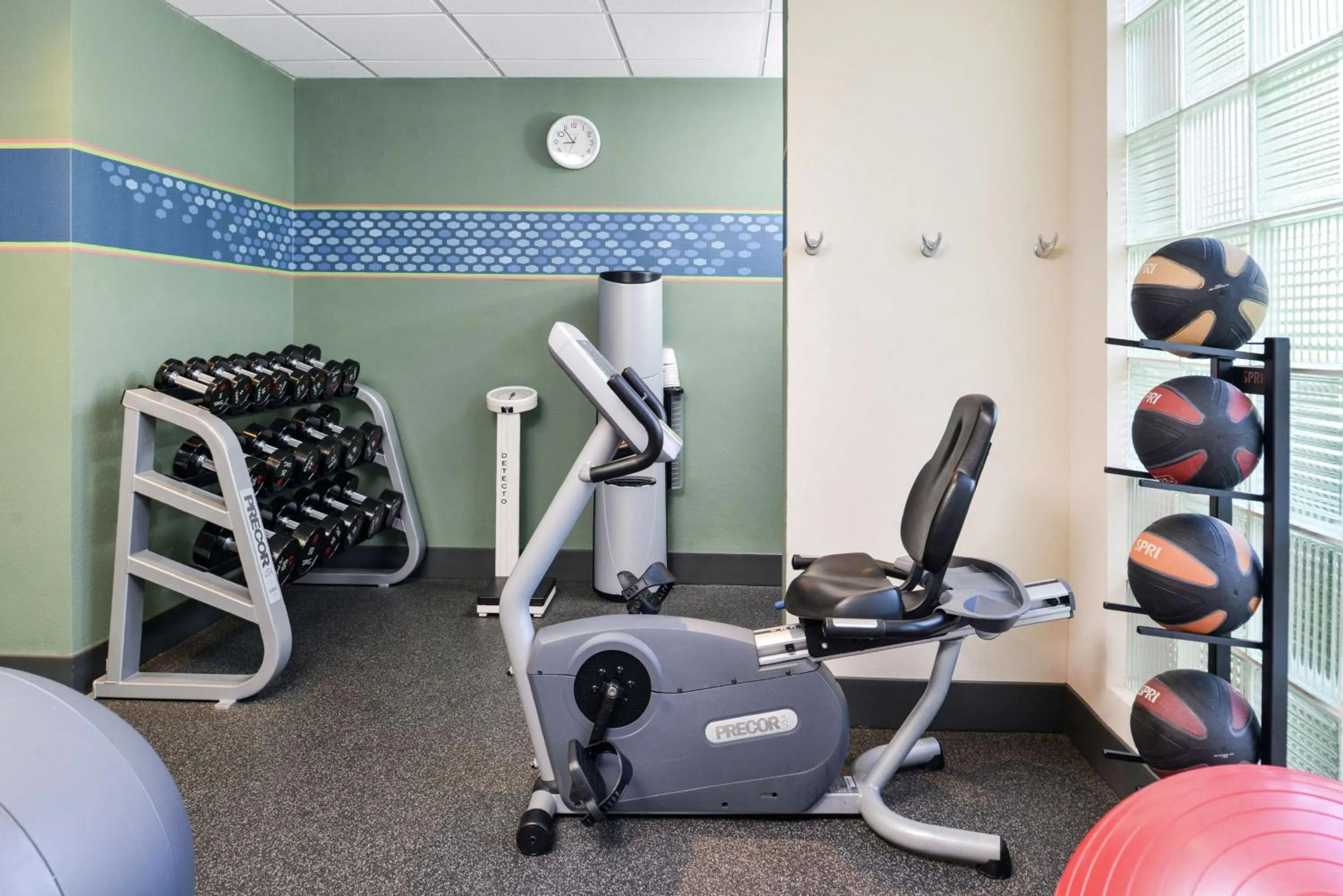 Fitness centre/facilities in Hampton Inn Staunton