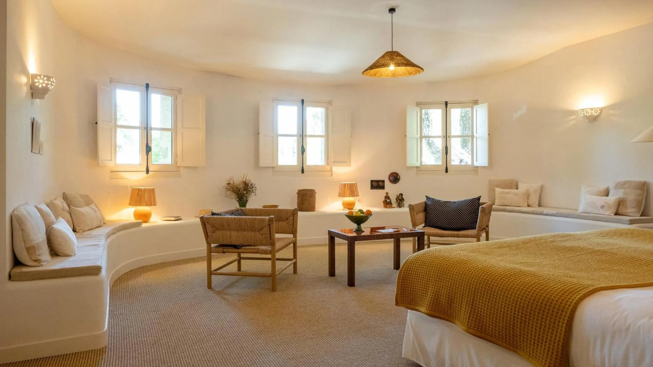 Photo of the whole room, Bed in Le Moulin, Lourmarin, a Beaumier Hotel