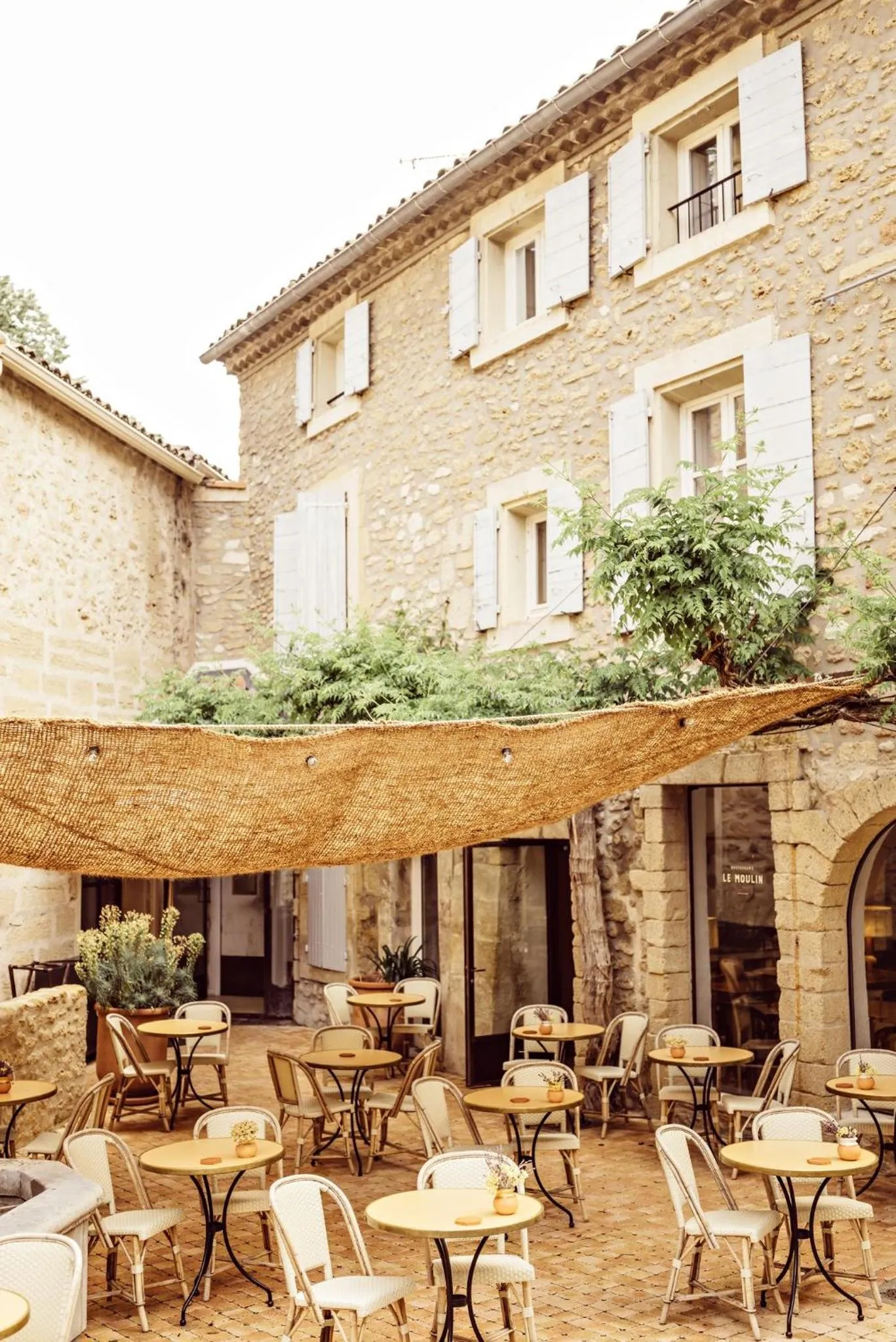 Property building in Le Moulin, Lourmarin, a Beaumier Hotel
