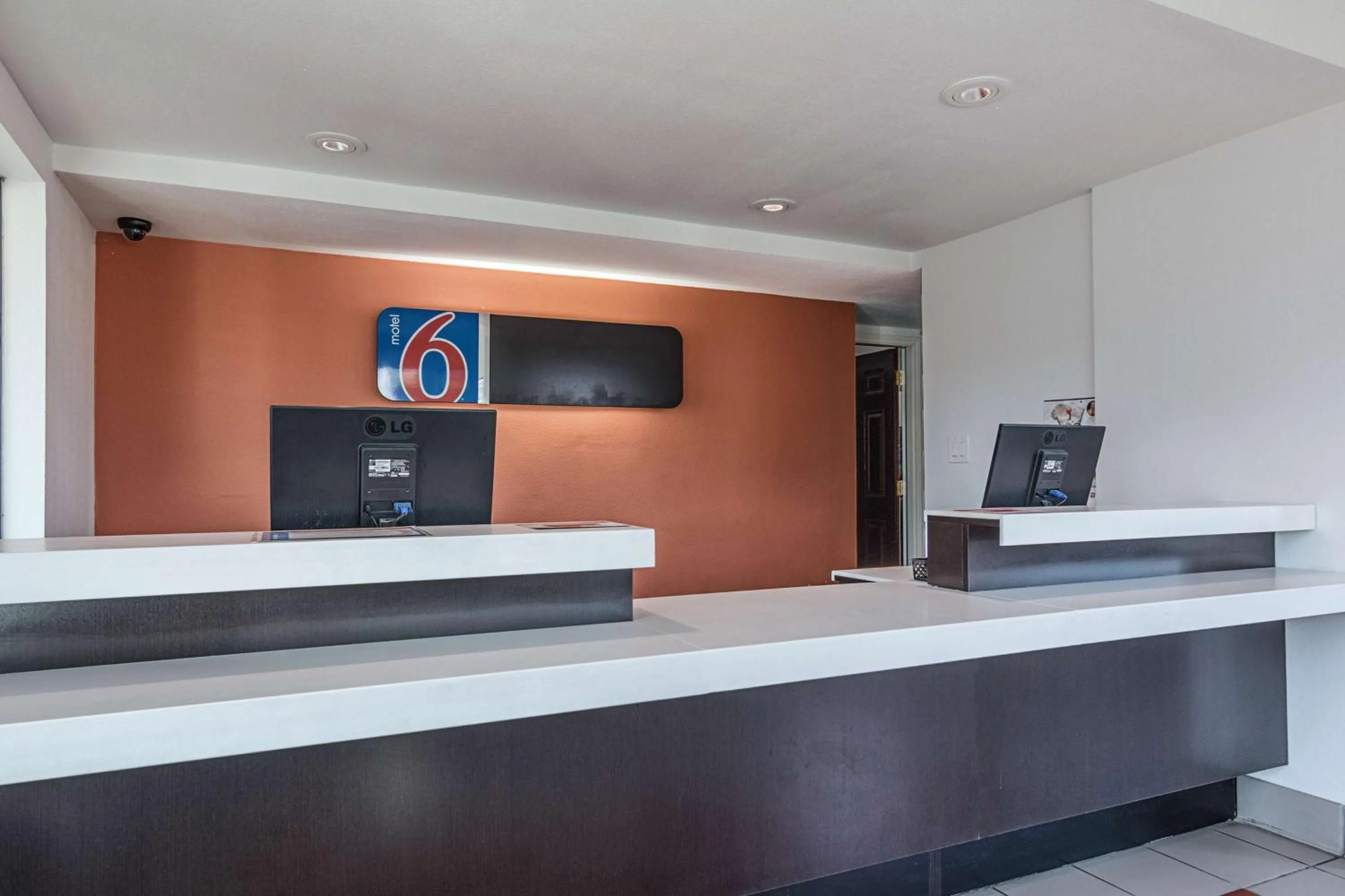 Property logo or sign in Motel 6-Texarkana, AR