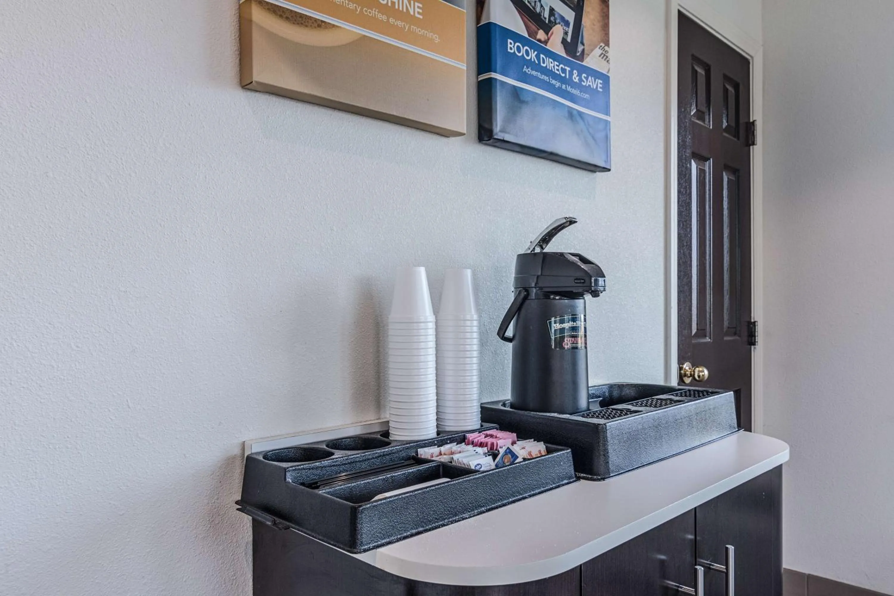 Lobby or reception in Motel 6-Texarkana, AR