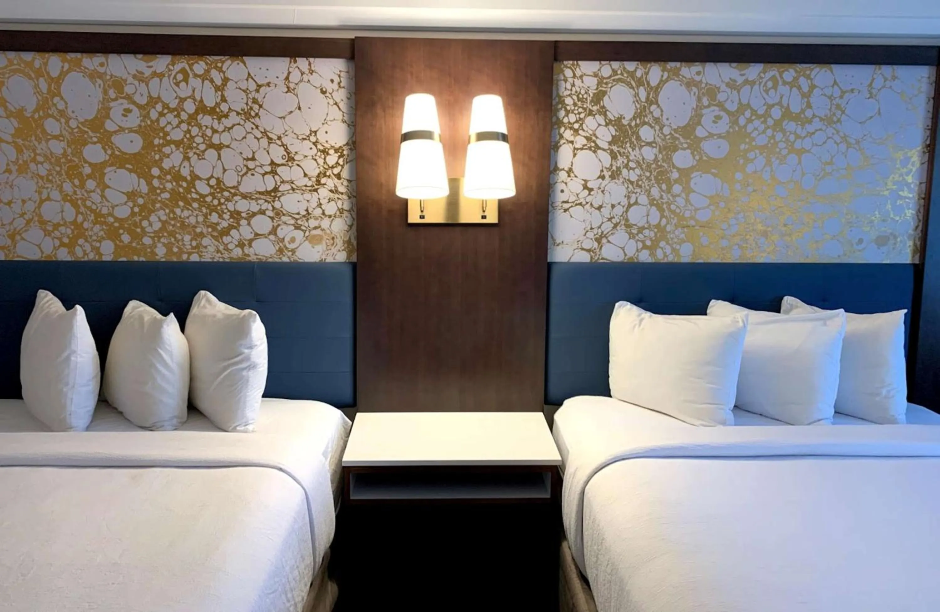 Bedroom, Bed in The Hub Murray Hill, BW Premier Collection